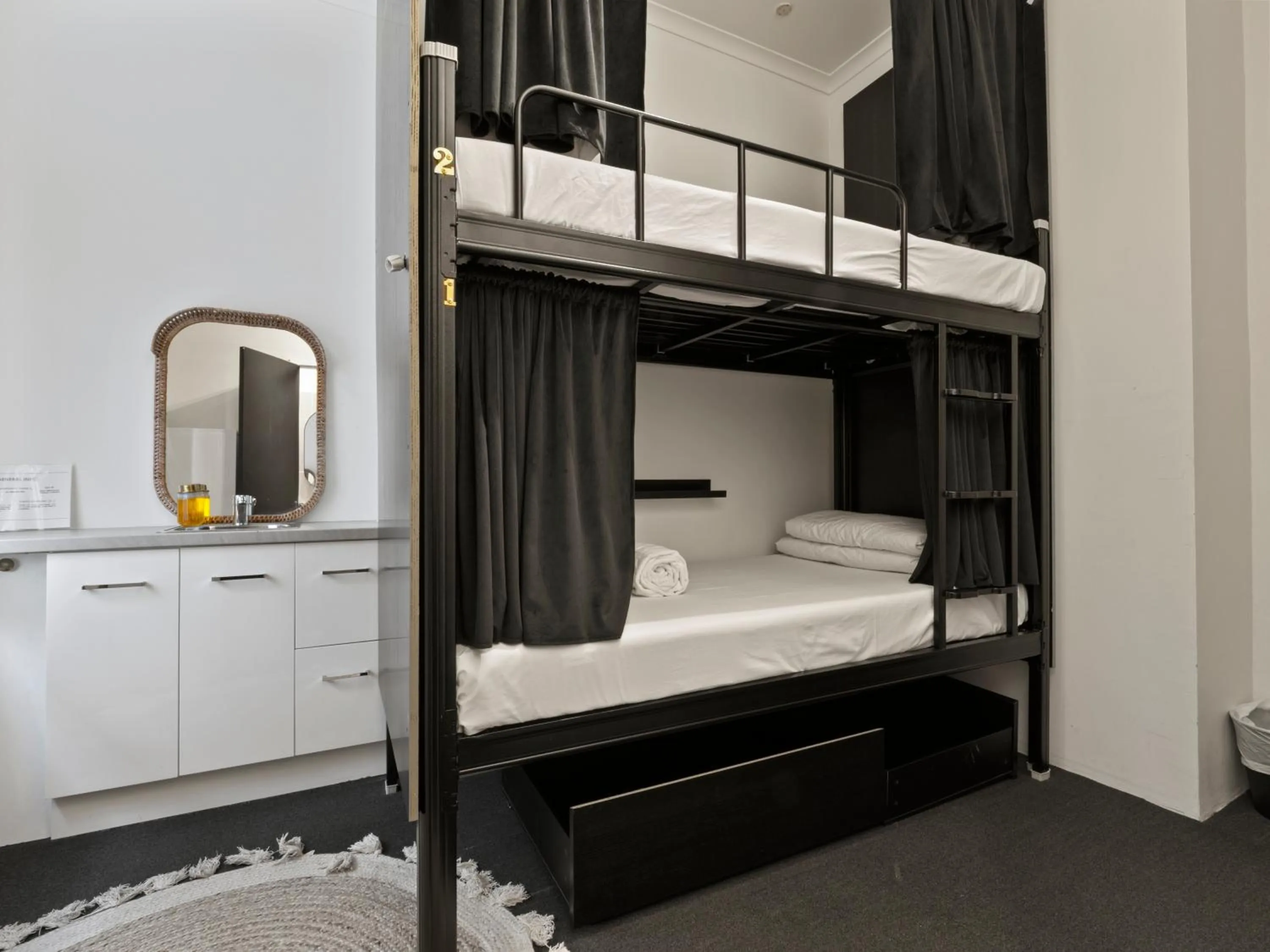 Photo of the whole room, Bed in AZZURRO POD HOTEL - Central Sydney