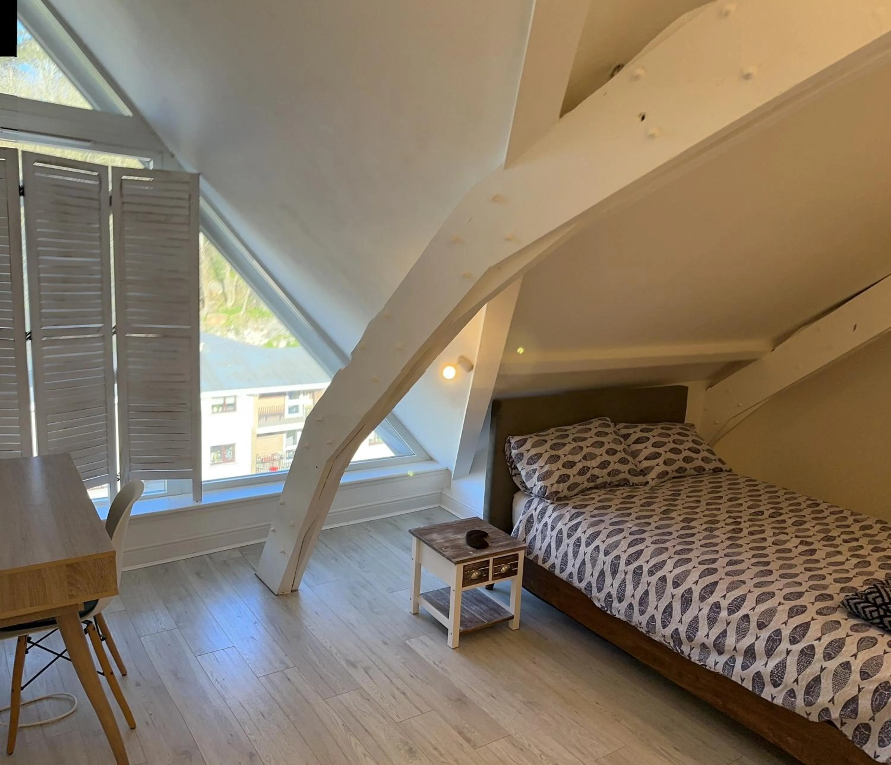 Bedroom, Bed in Beautiful, spacious 3 bed Brixham apartment