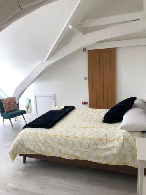 Bedroom, Bed in Beautiful, spacious 3 bed Brixham apartment