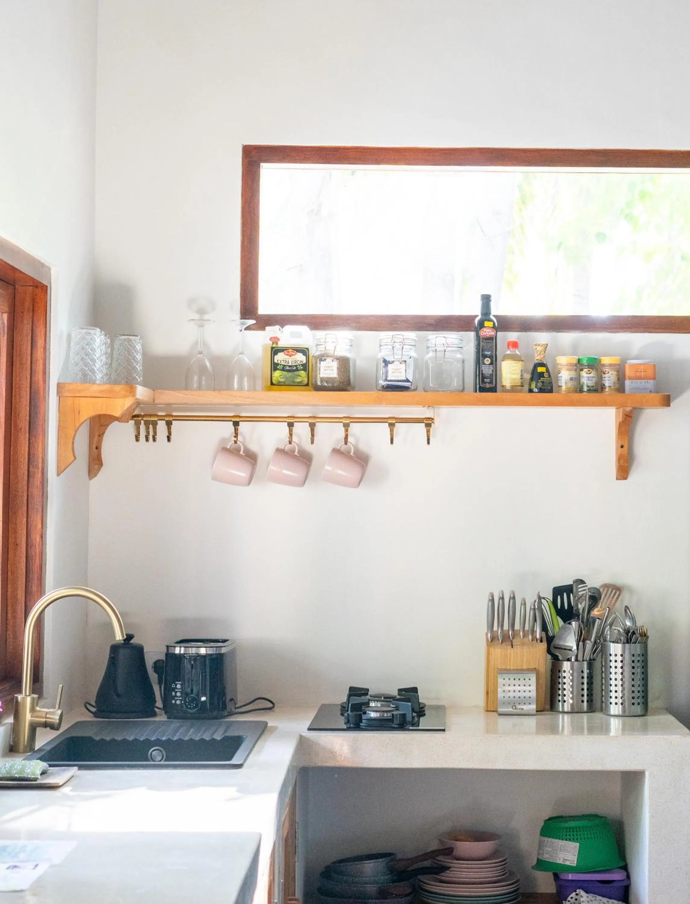 Coffee/tea facilities in The Barefoot Blondie Village