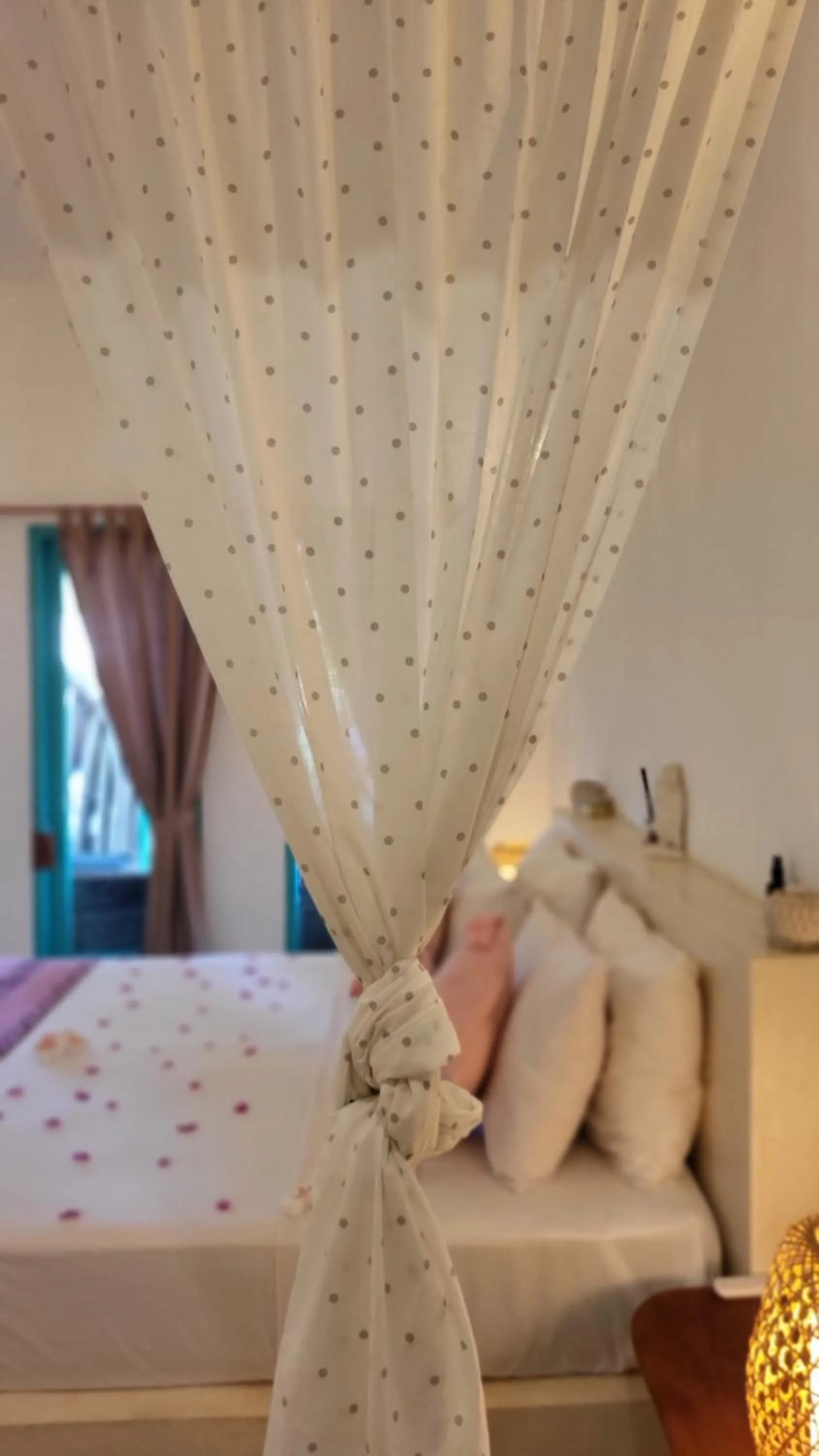 Bed in The Barefoot Blondie Village