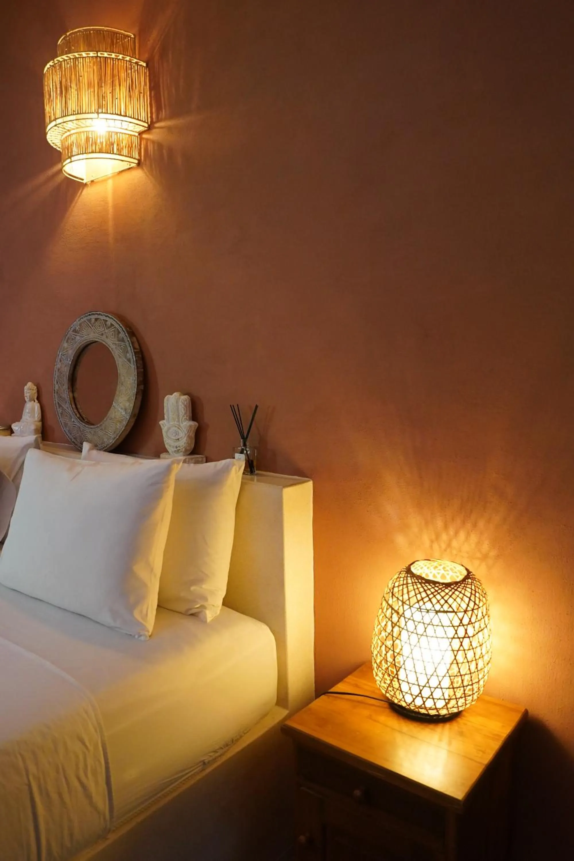 Bed in The Barefoot Blondie Village