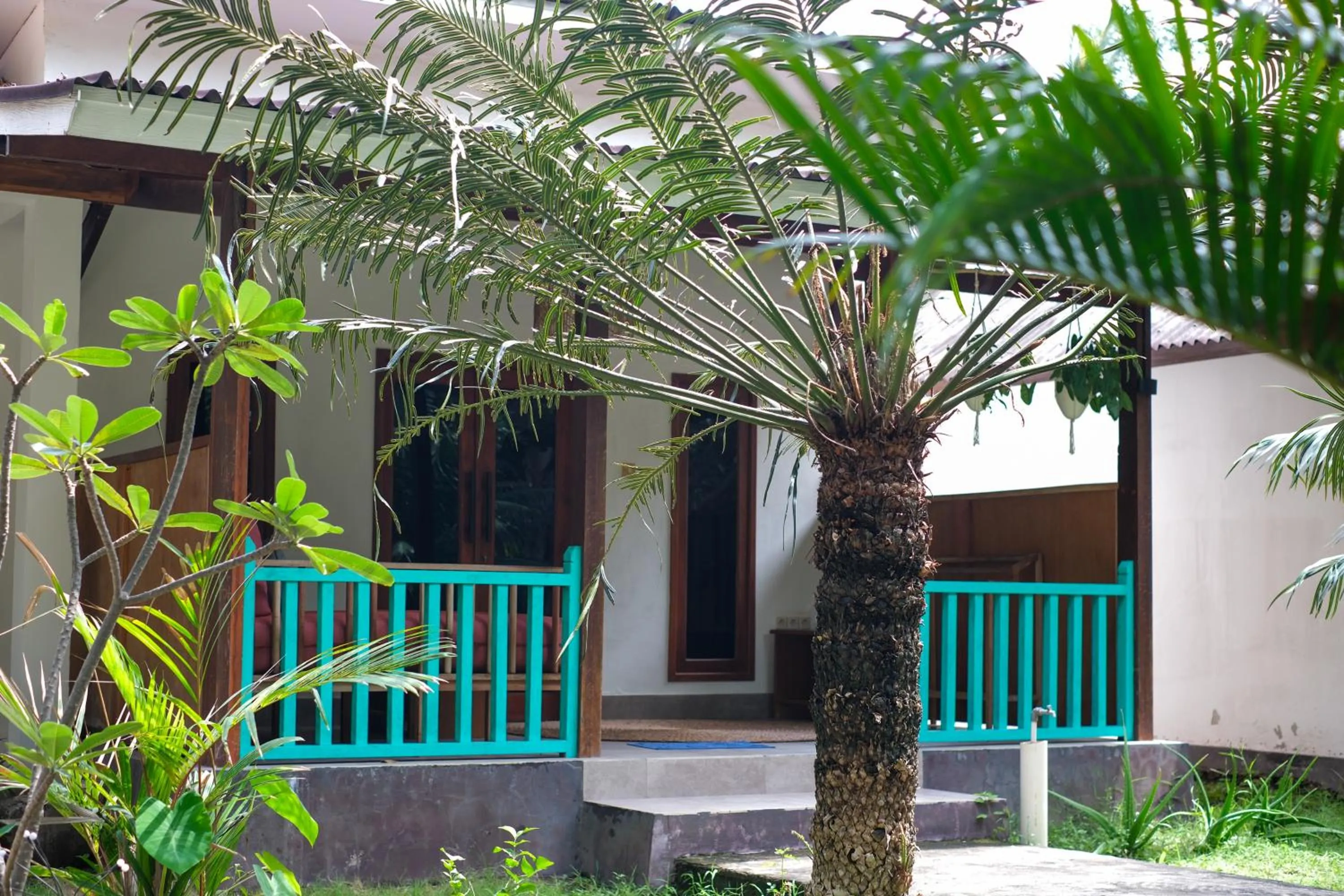 The Barefoot Blondie Village