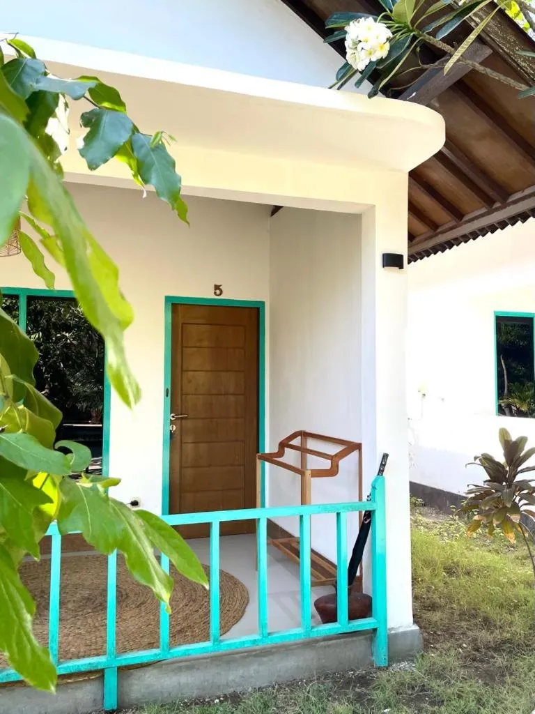 Patio in The Barefoot Blondie Village