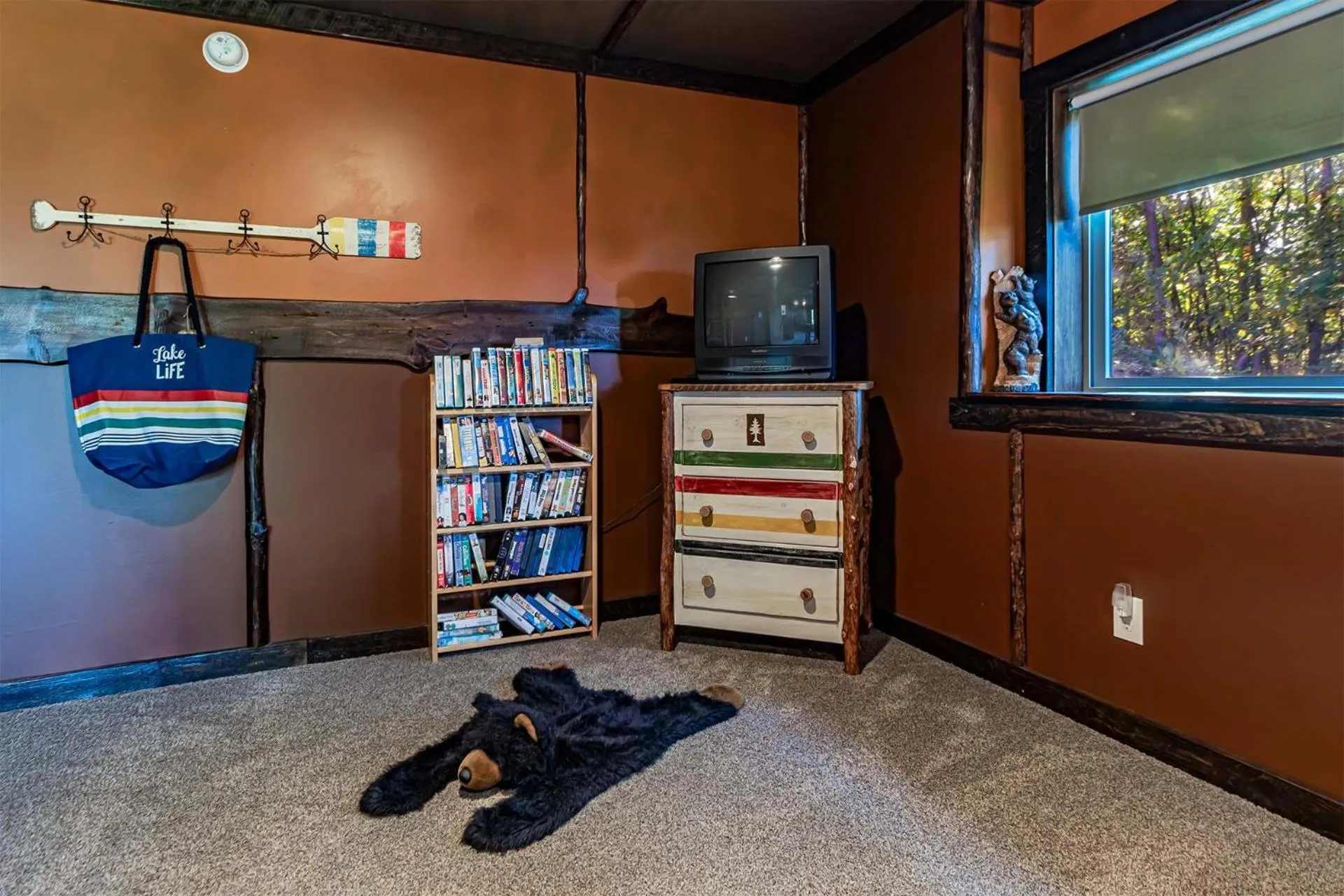 Spacious Leech Lake Home on 2 Private Acres, 200' of lake shore 15 Minutes to Walker with boat lift, dock, swimming, fire pit