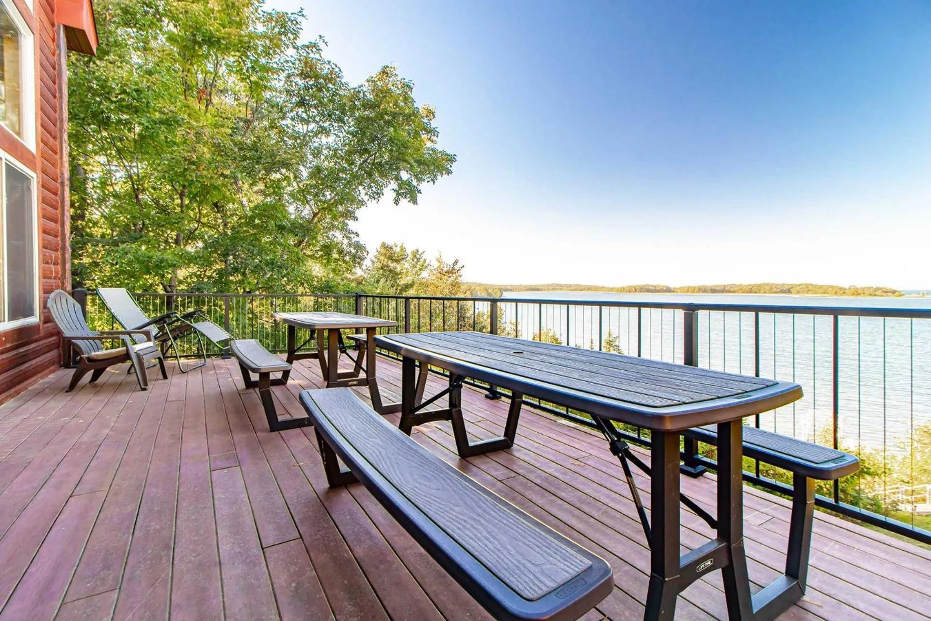 Spacious Leech Lake Home on 2 Private Acres, 200' of lake shore 15 Minutes to Walker with boat lift, dock, swimming, fire pit