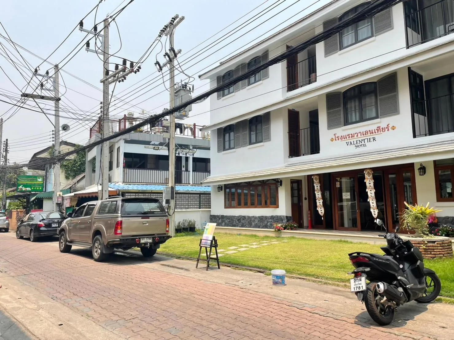 Property building in Valentier Cafe and Hotel