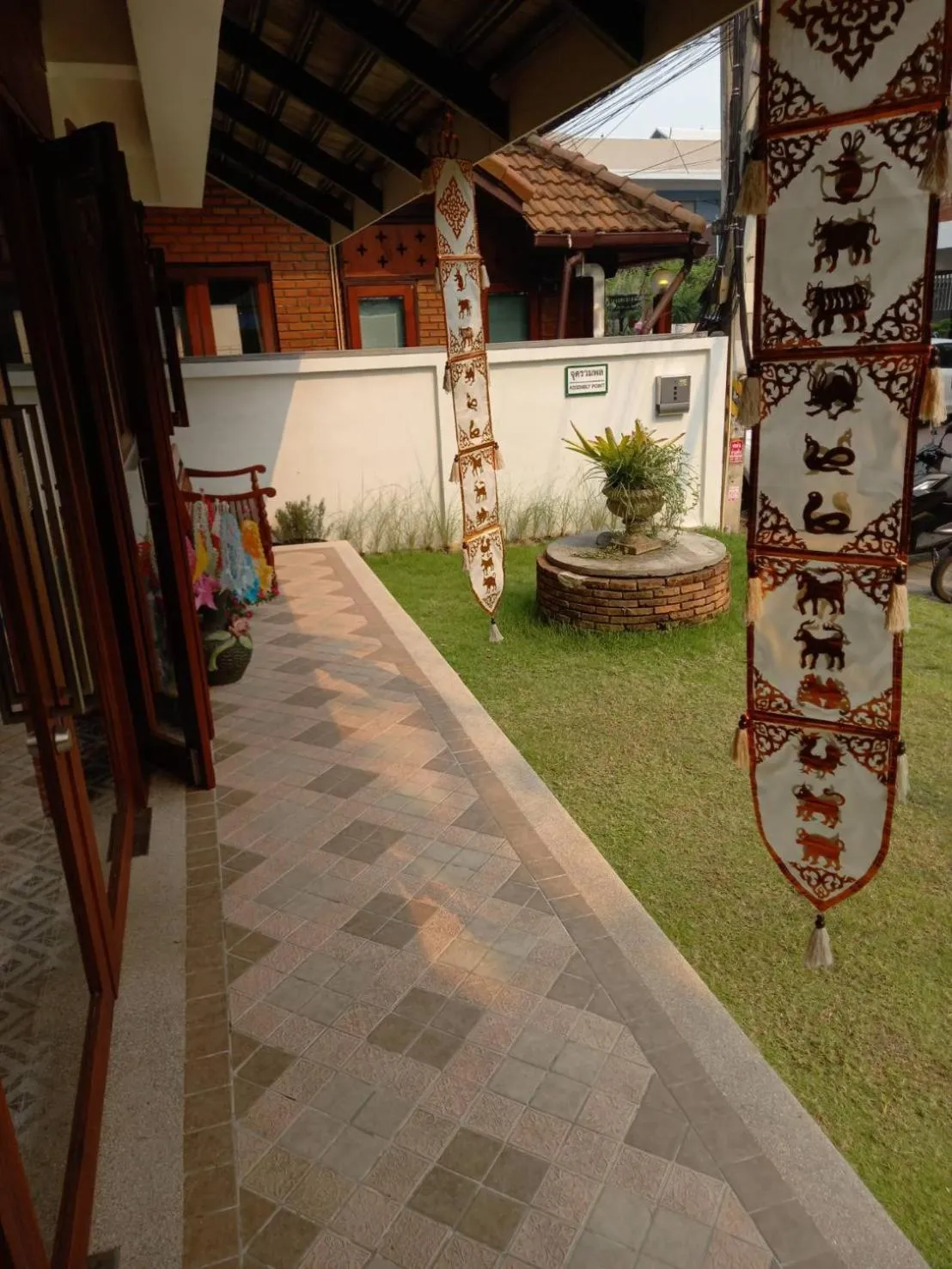 Property building in Valentier Cafe and Hotel