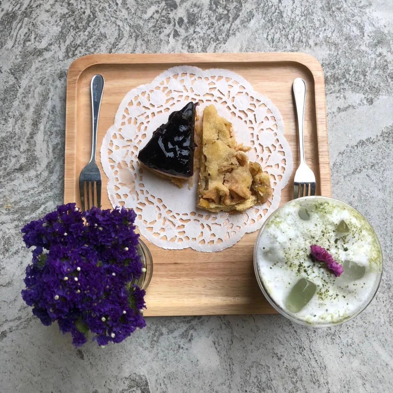 Restaurant/places to eat in Valentier Cafe and Hotel