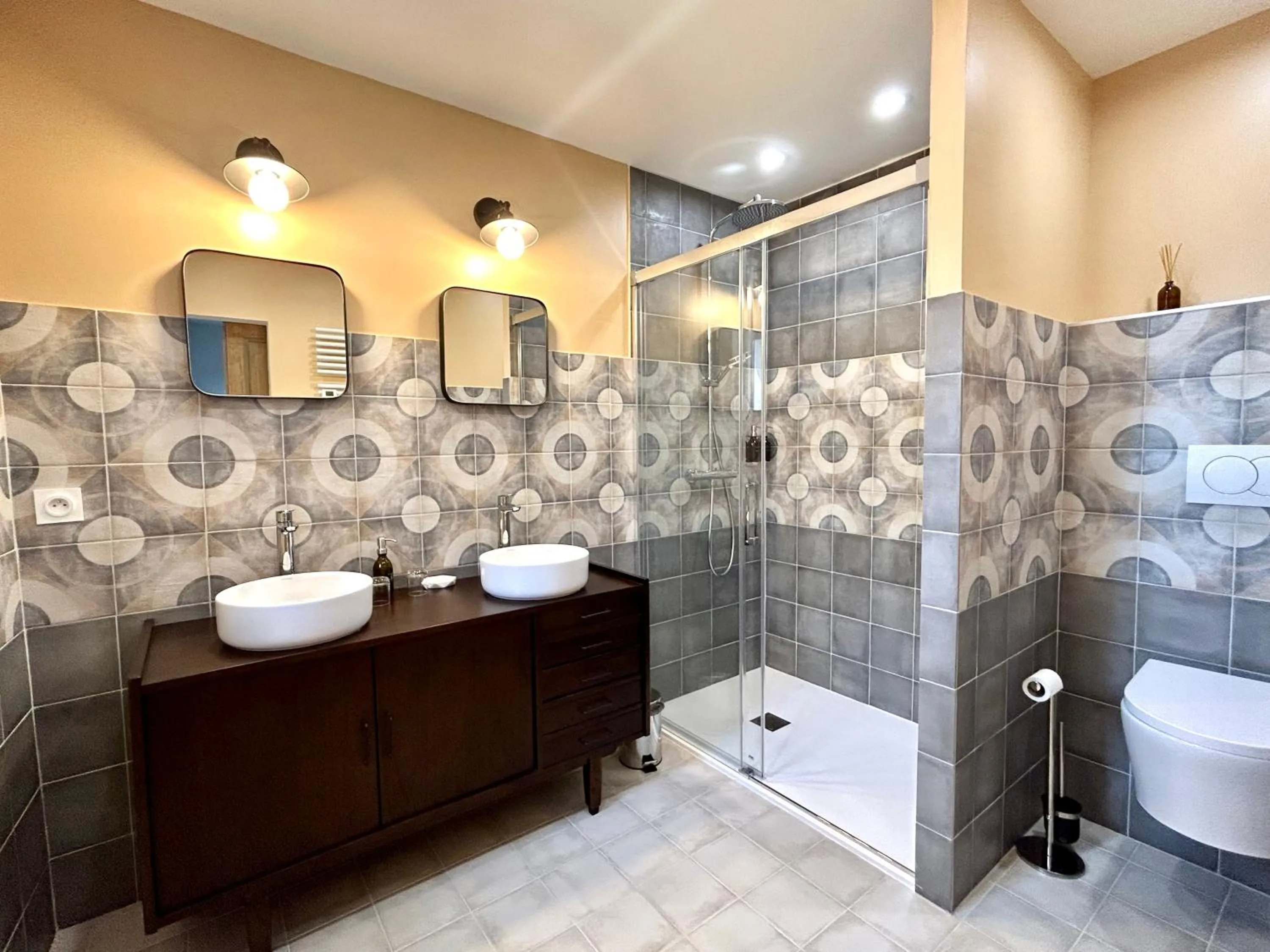 Shower in Domaine de Lanis - Chambres d'hôtes avec parc et piscine