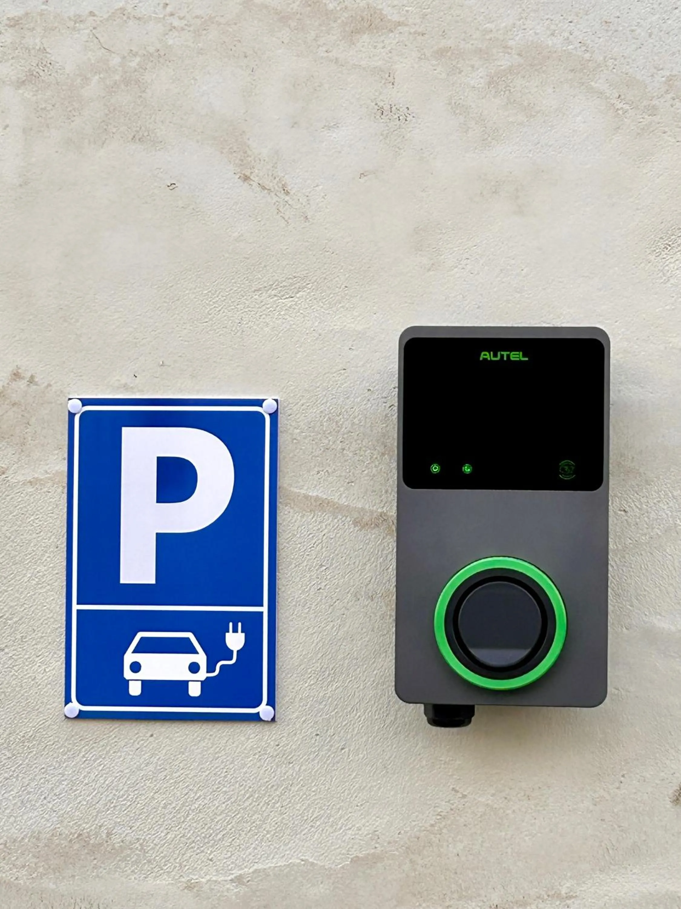 Parking in Domaine de Lanis - Chambres d'hôtes avec parc et piscine