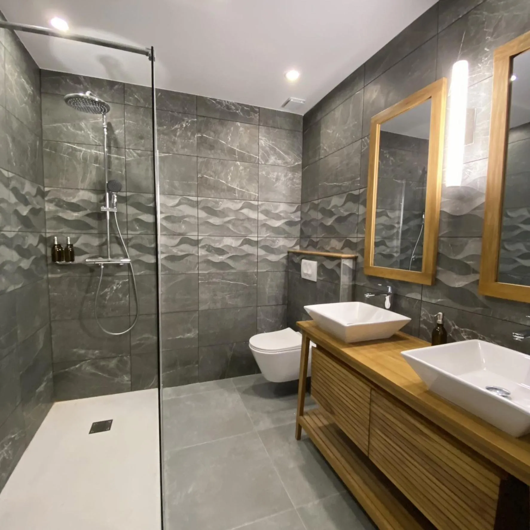 Bathroom in Domaine de Lanis - Chambres d'hôtes avec parc et piscine