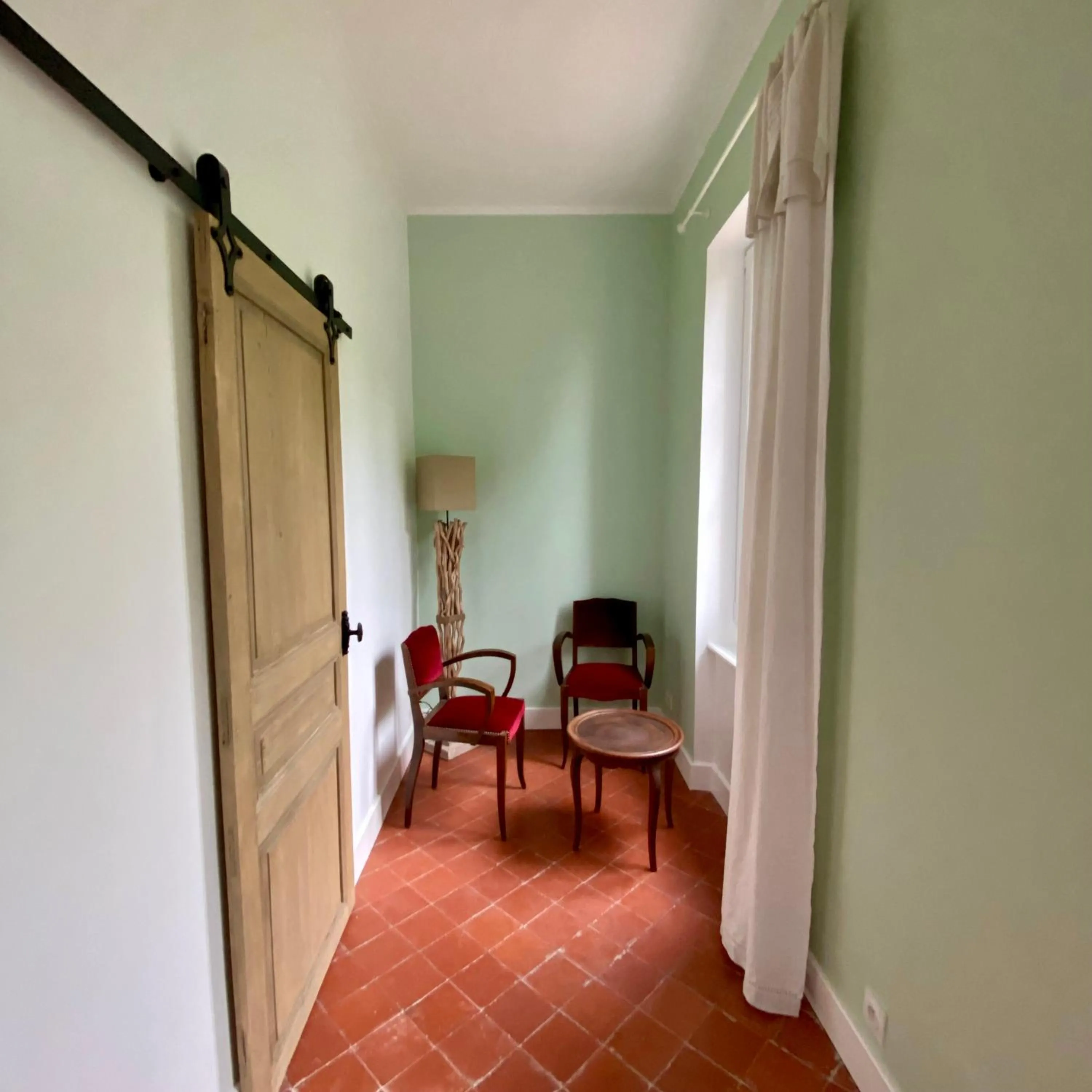 Coffee/tea facilities in Domaine de Lanis - Chambres d'hôtes avec parc et piscine