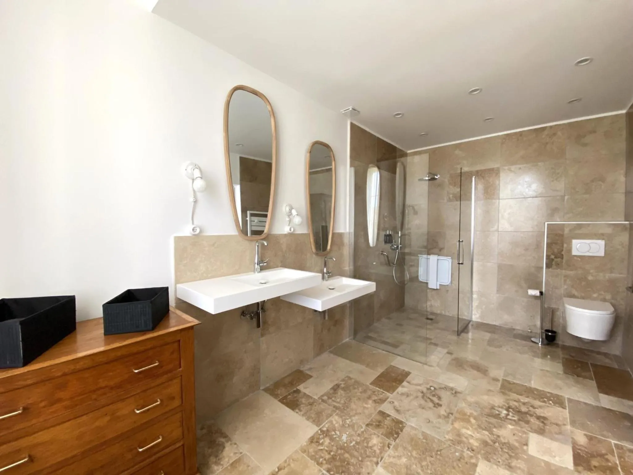 Shower in Domaine de Lanis - Chambres d'hôtes avec parc et piscine