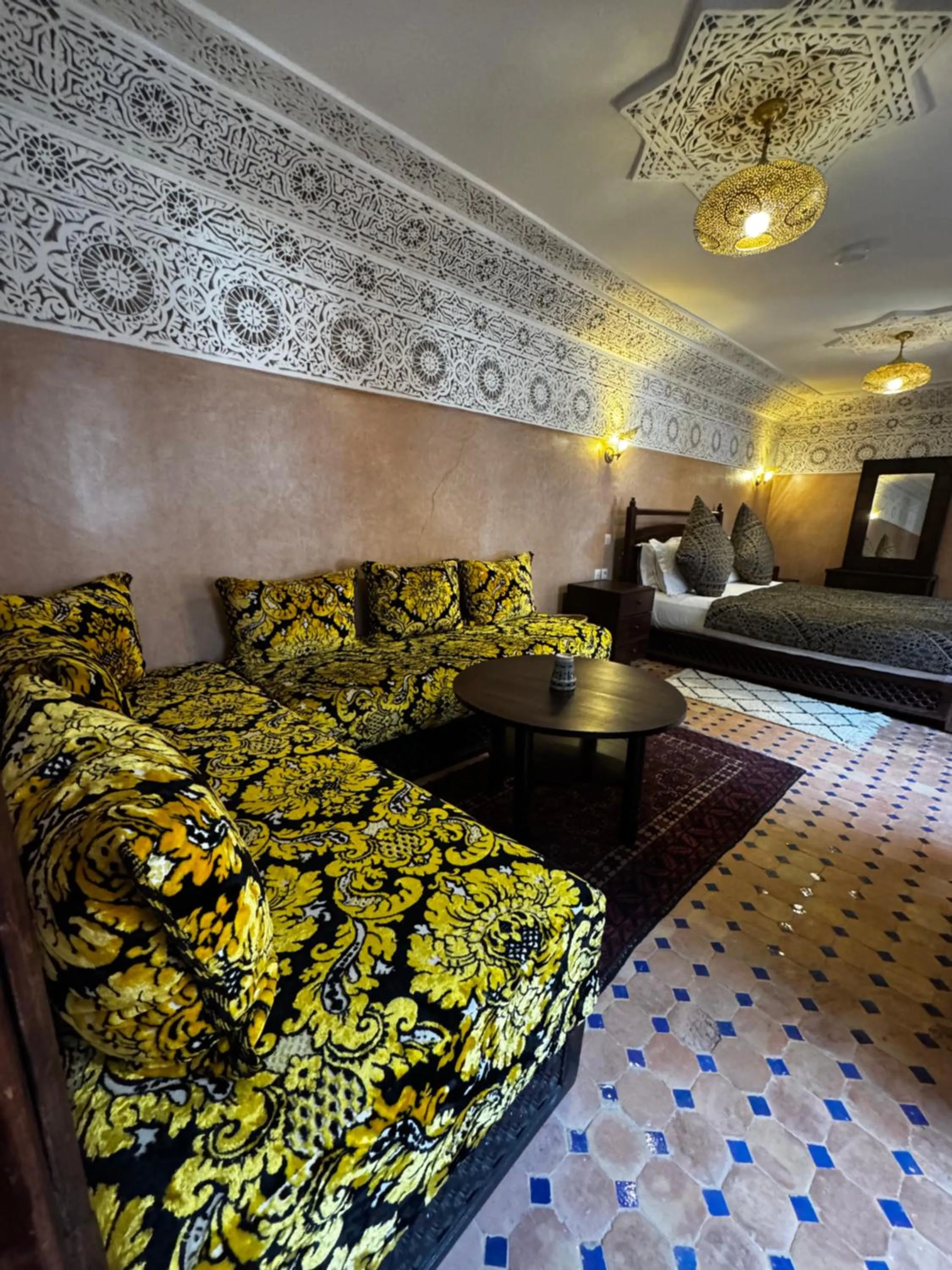 Photo of the whole room, Bed in Riad Dar Laura