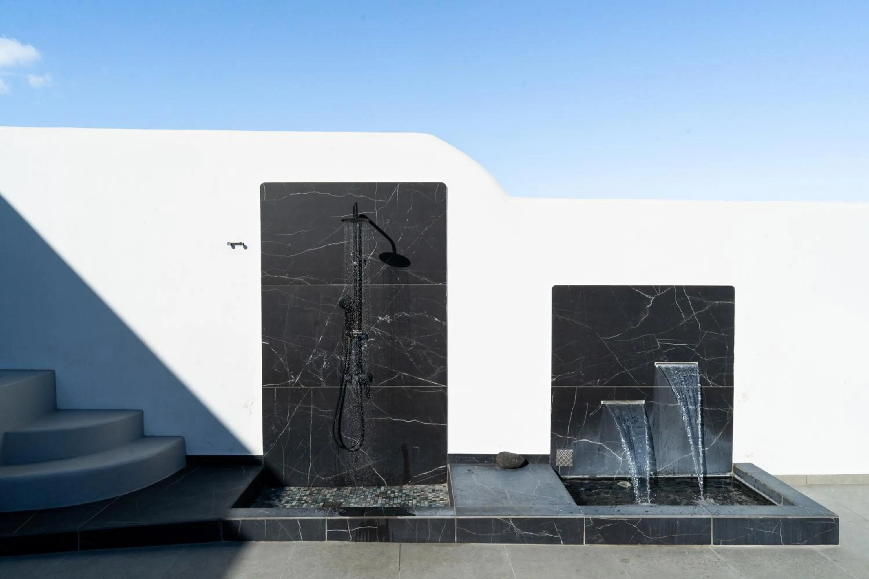 Day in SN Santorini Apartments