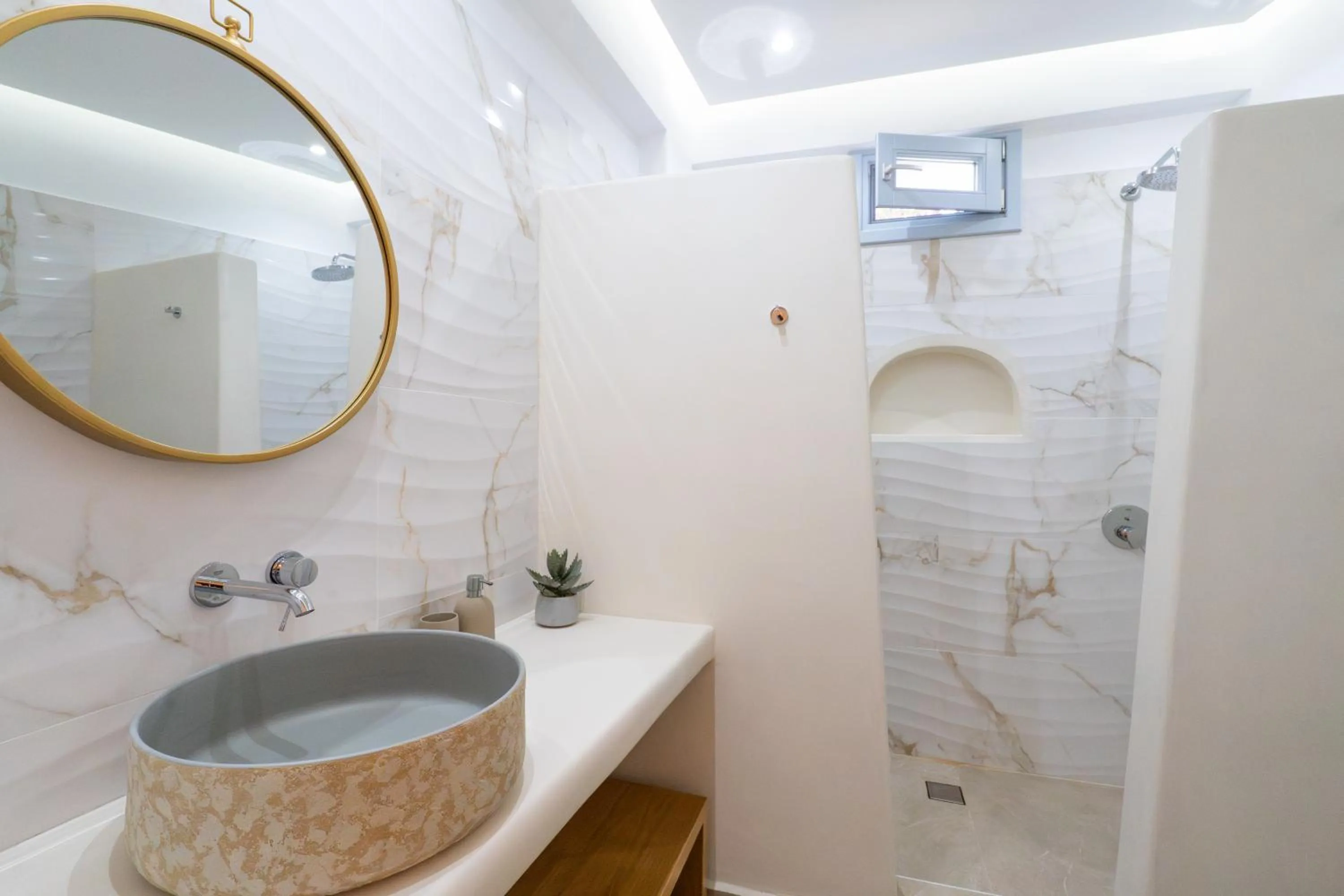 Shower in SN Santorini Apartments