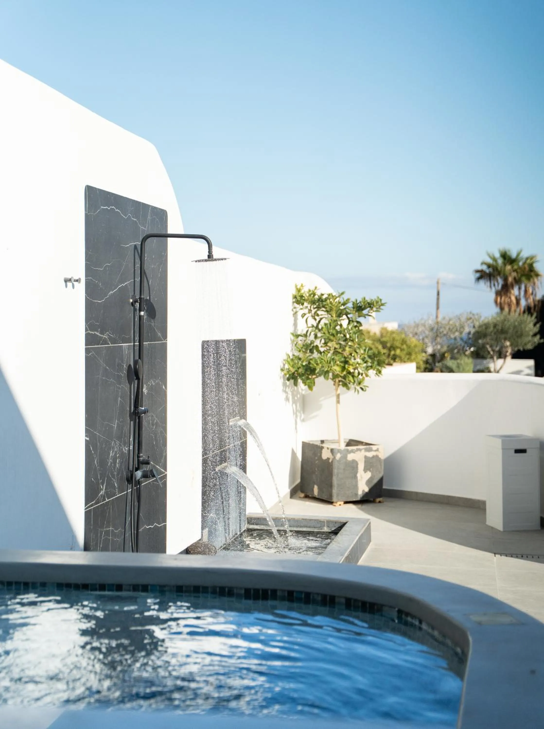 Day in SN Santorini Apartments