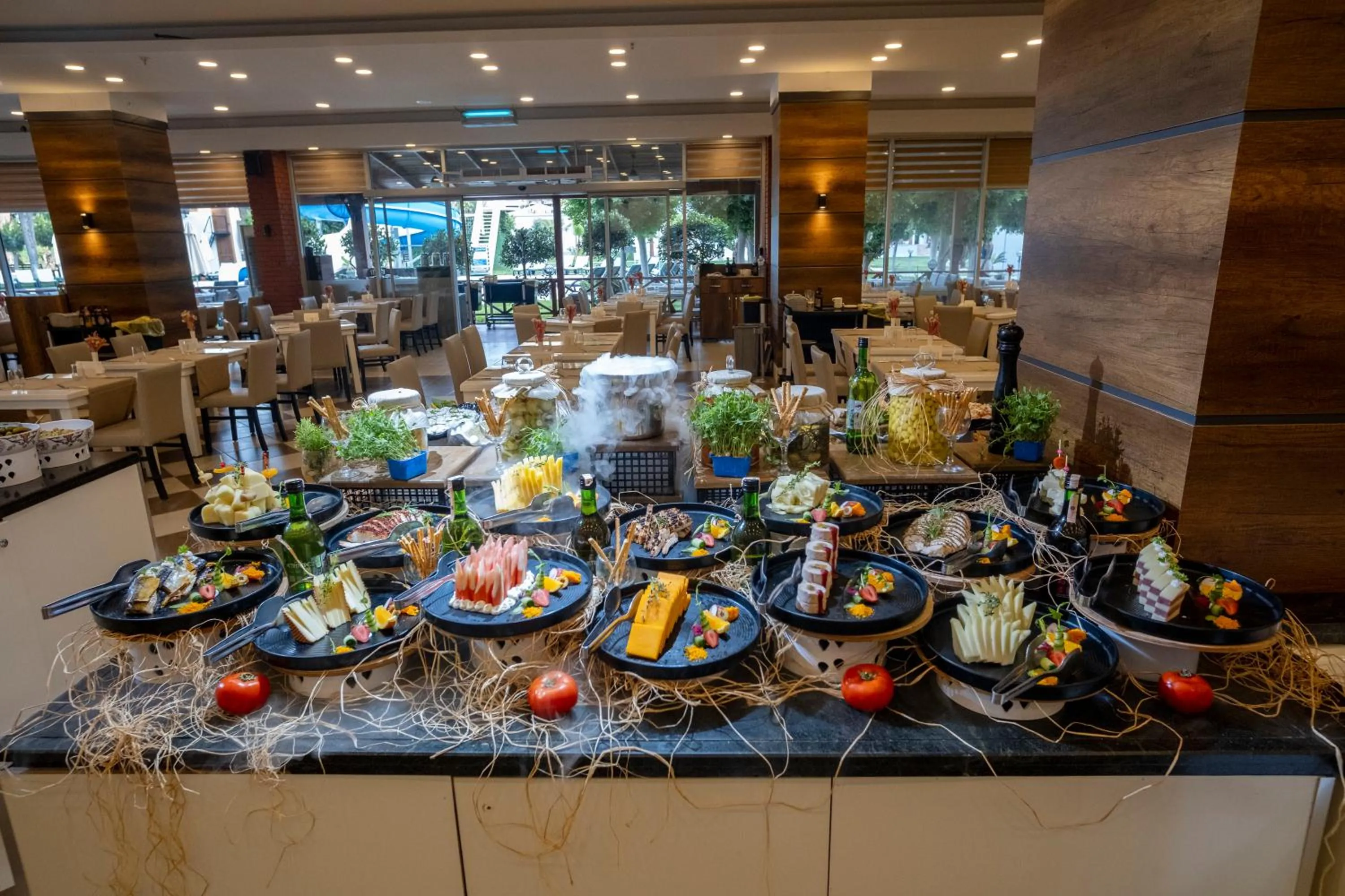 Restaurant/places to eat in FORE RESORT & SPA