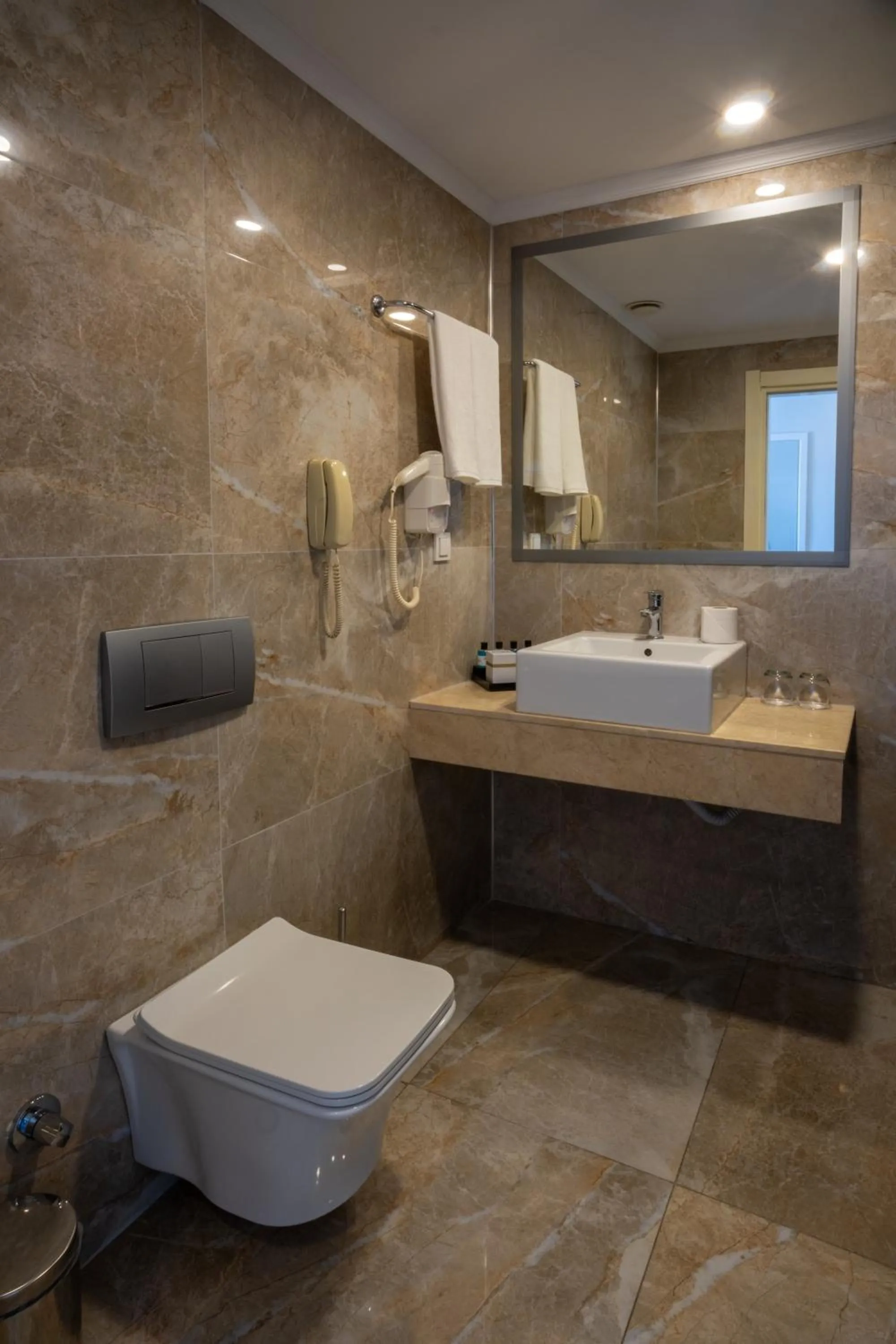 Shower in FORE RESORT & SPA