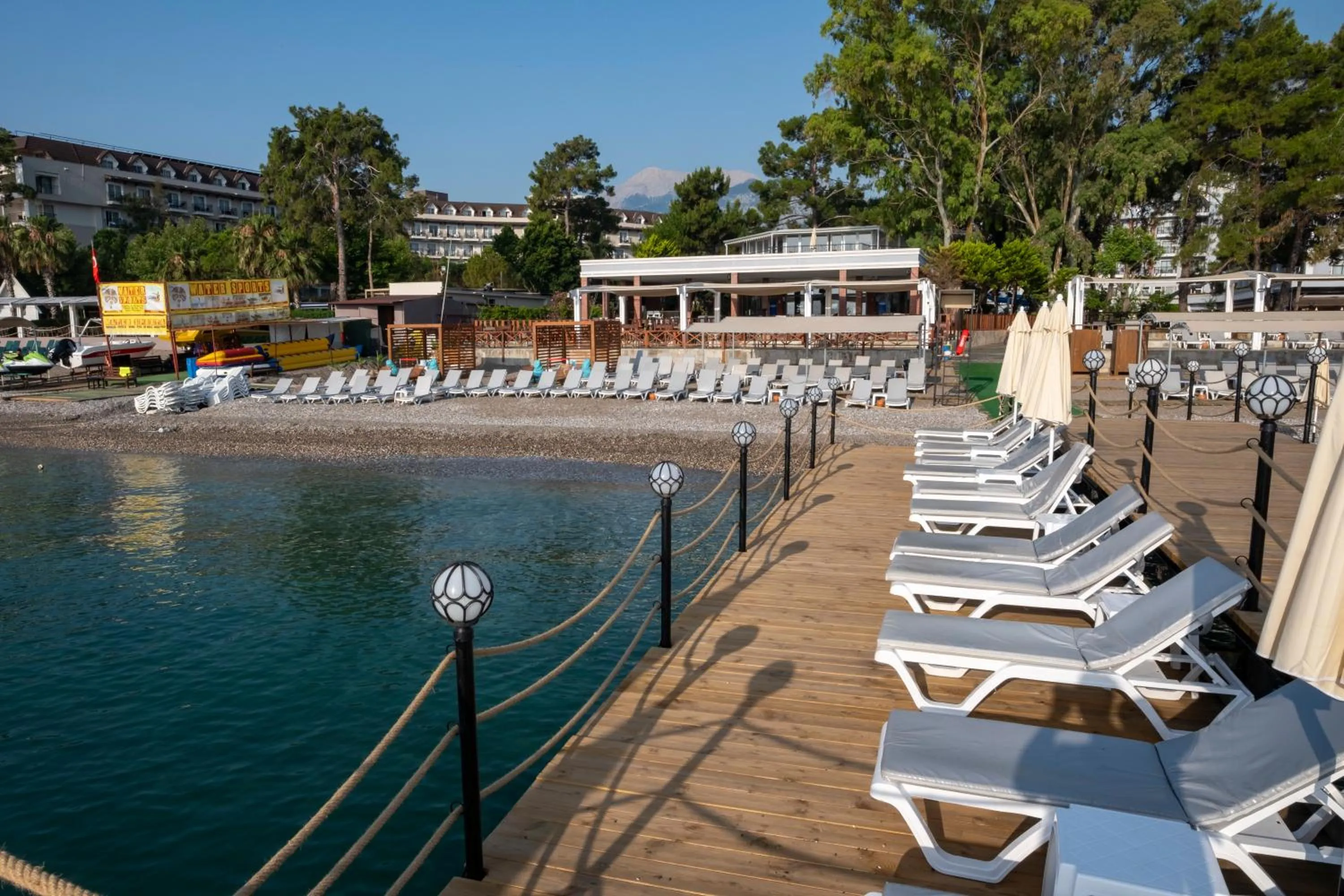 Beach in FORE RESORT & SPA