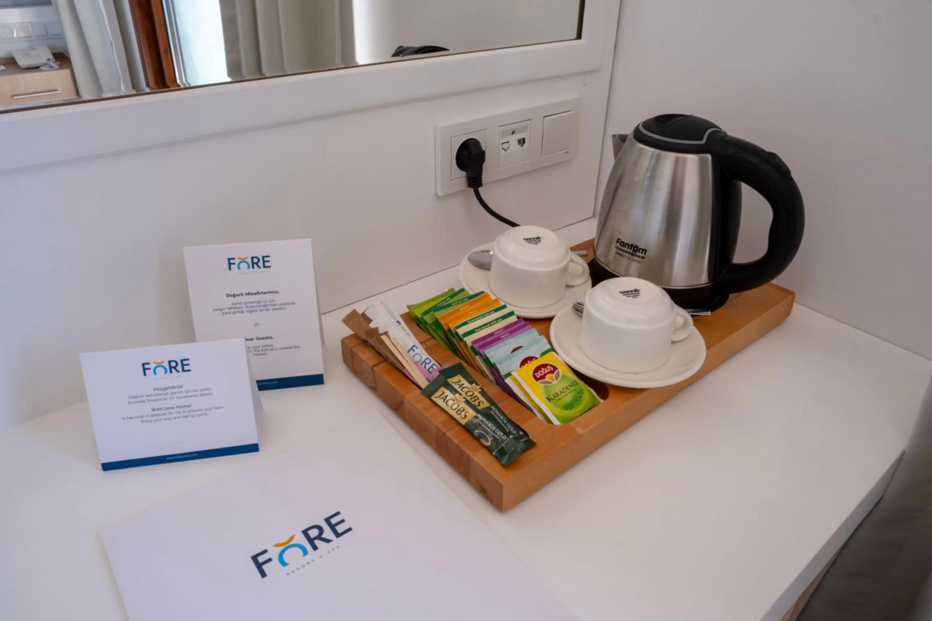 Coffee/tea facilities in FORE RESORT & SPA