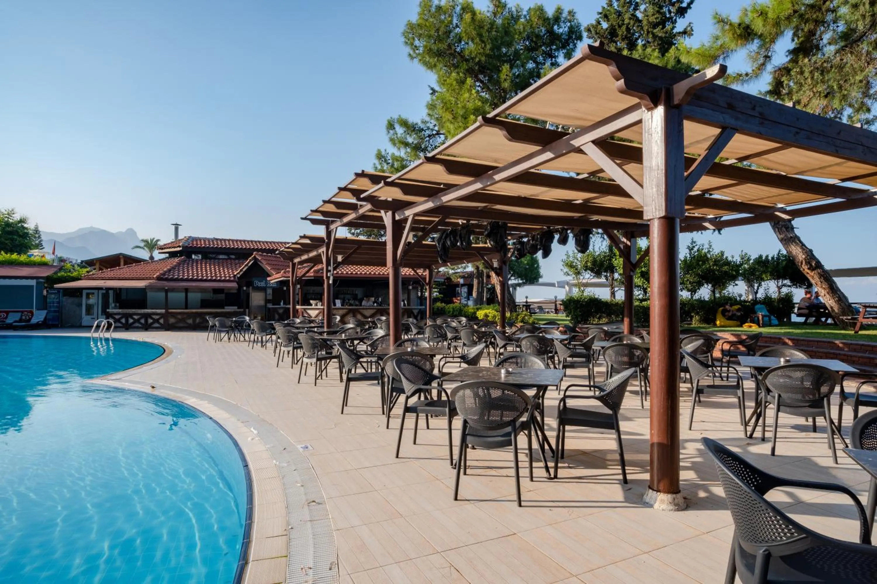 Restaurant/places to eat in FORE RESORT & SPA