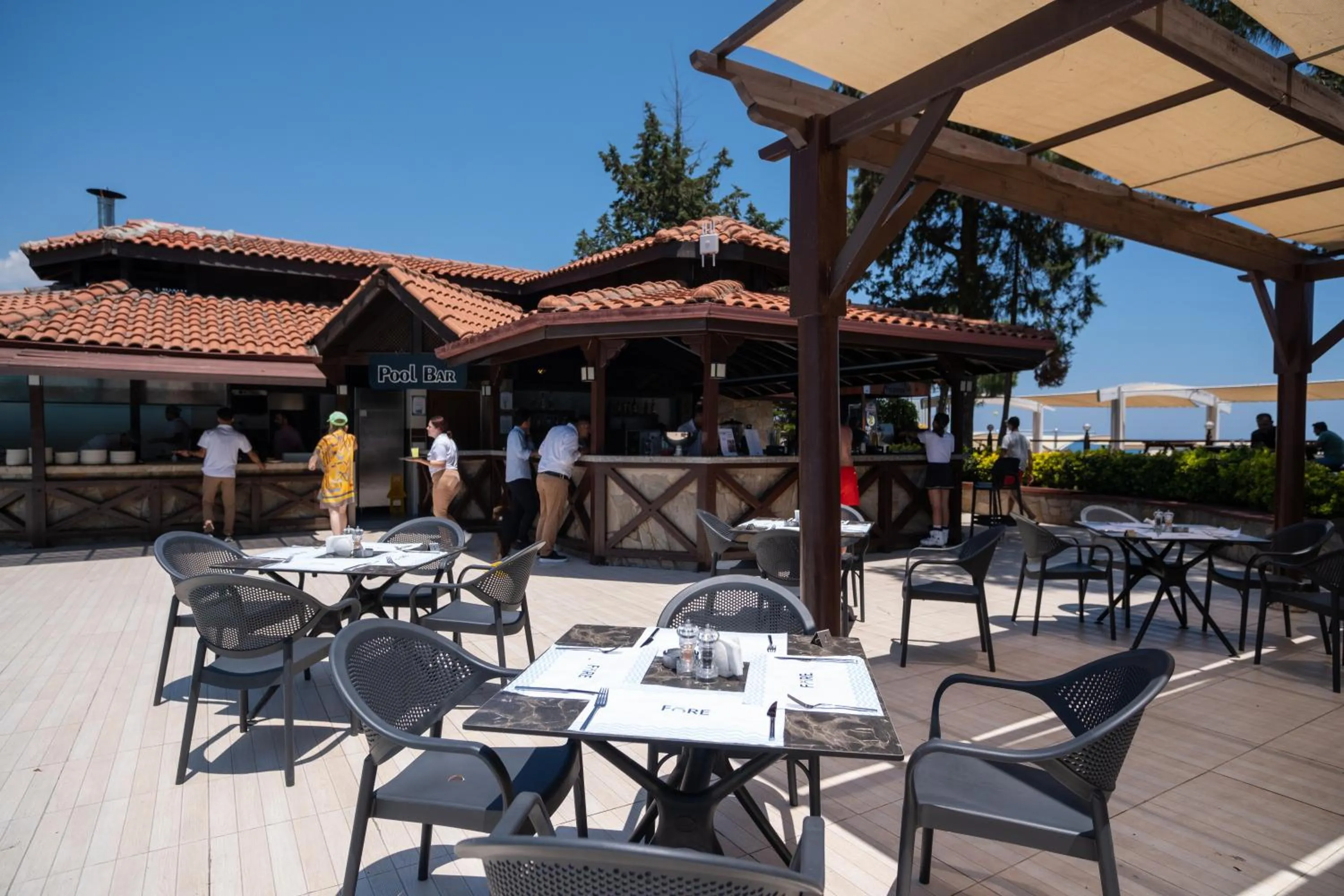 Restaurant/places to eat in FORE RESORT & SPA