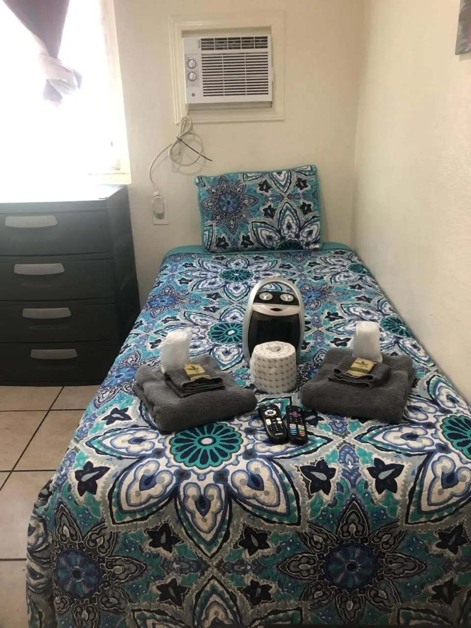 Crown Inn & Suites