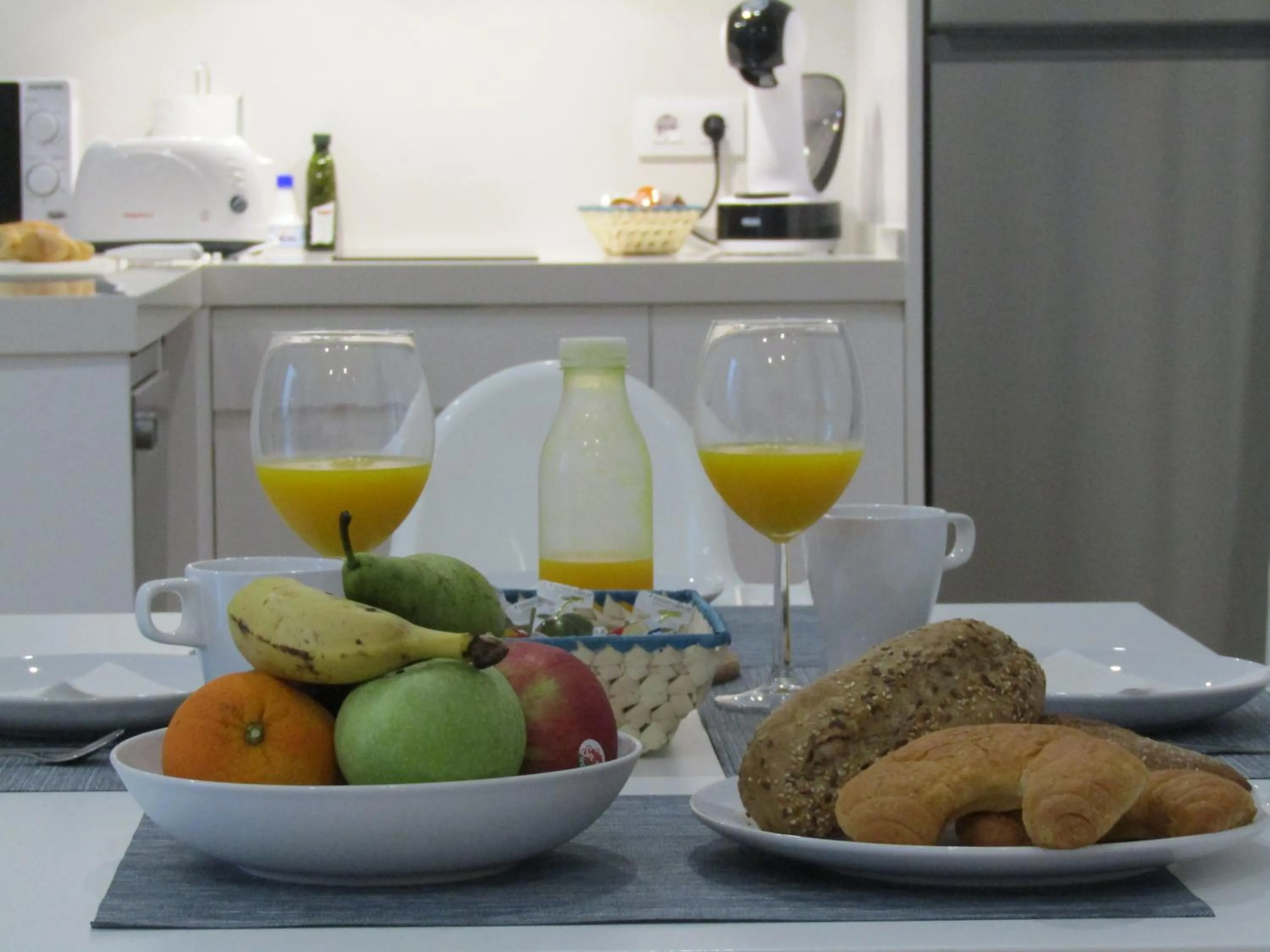 Dining area in Apartamentos Santa María 15