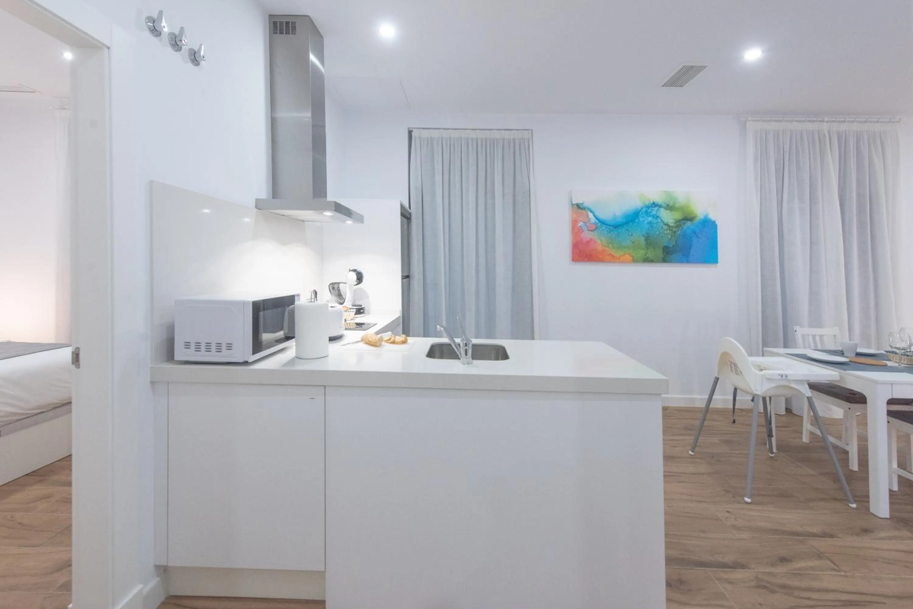 Kitchen or kitchenette in Apartamentos Santa María 15