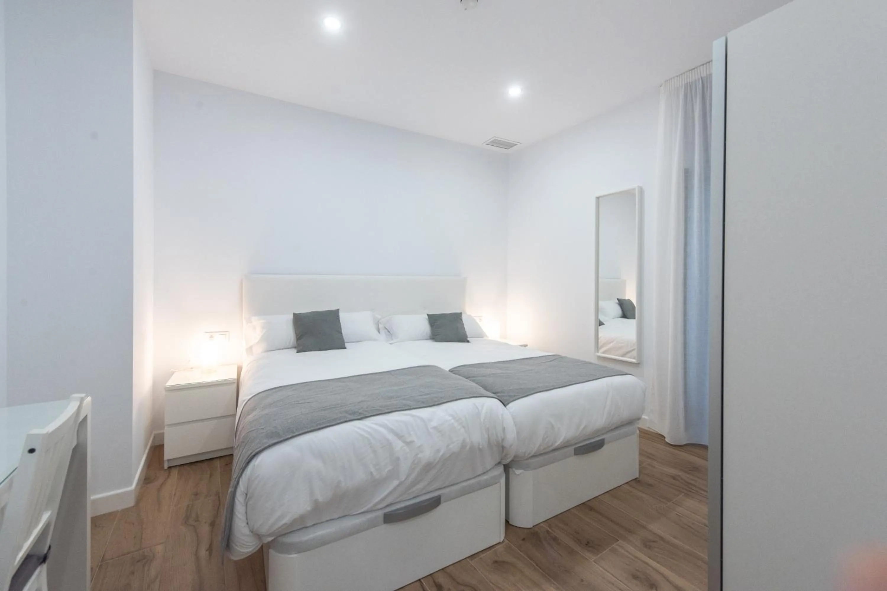 Bedroom, Bed in Apartamentos Santa María 15