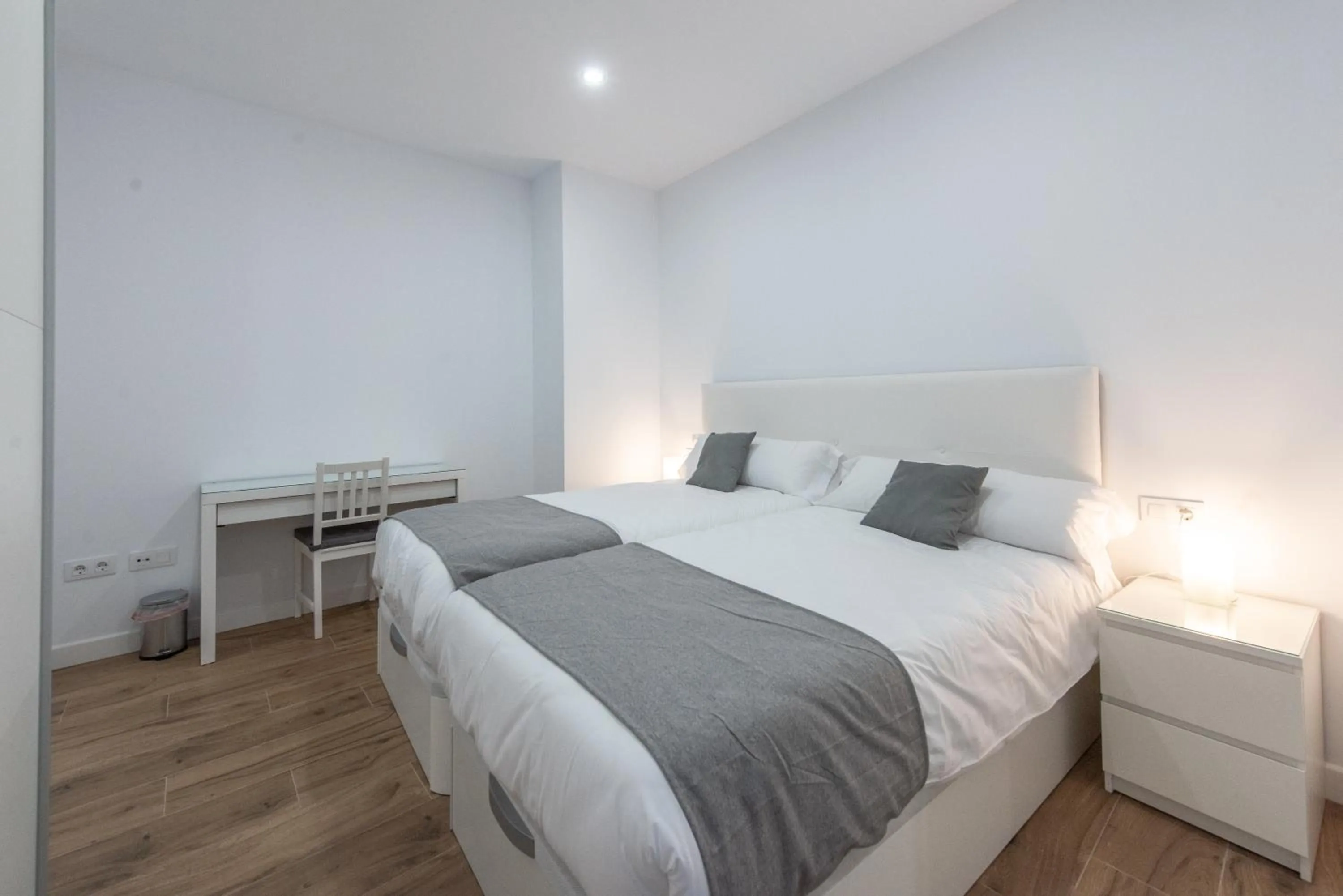 Bedroom, Bed in Apartamentos Santa María 15