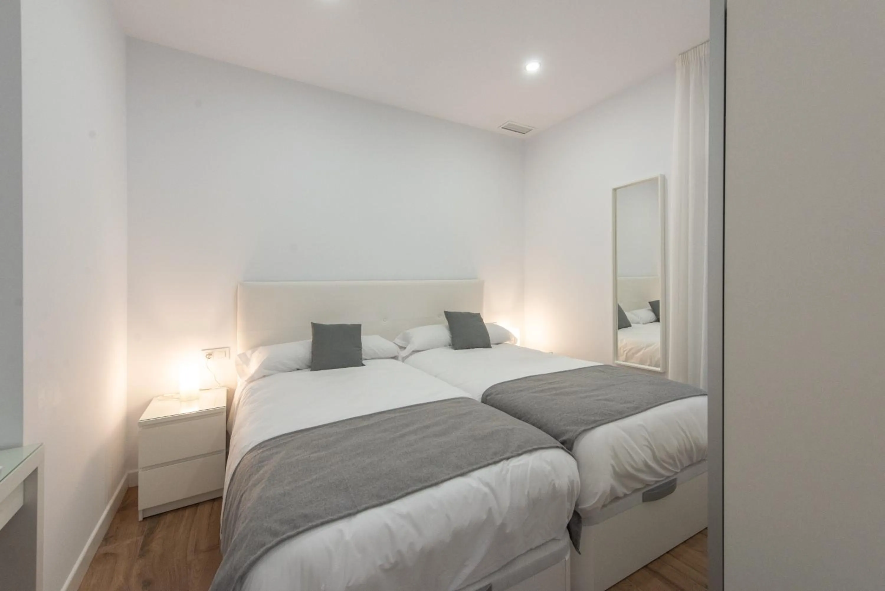 Bedroom, Bed in Apartamentos Santa María 15