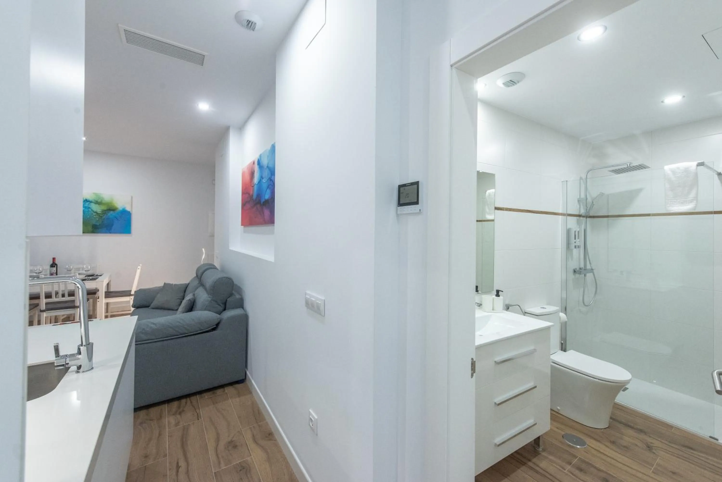 Bathroom in Apartamentos Santa María 15