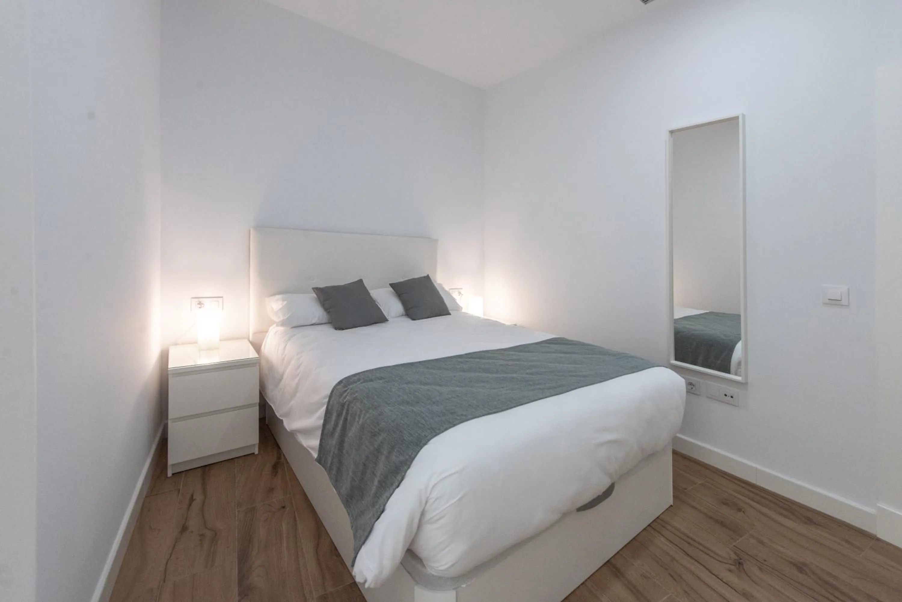 Bedroom, Bed in Apartamentos Santa María 15