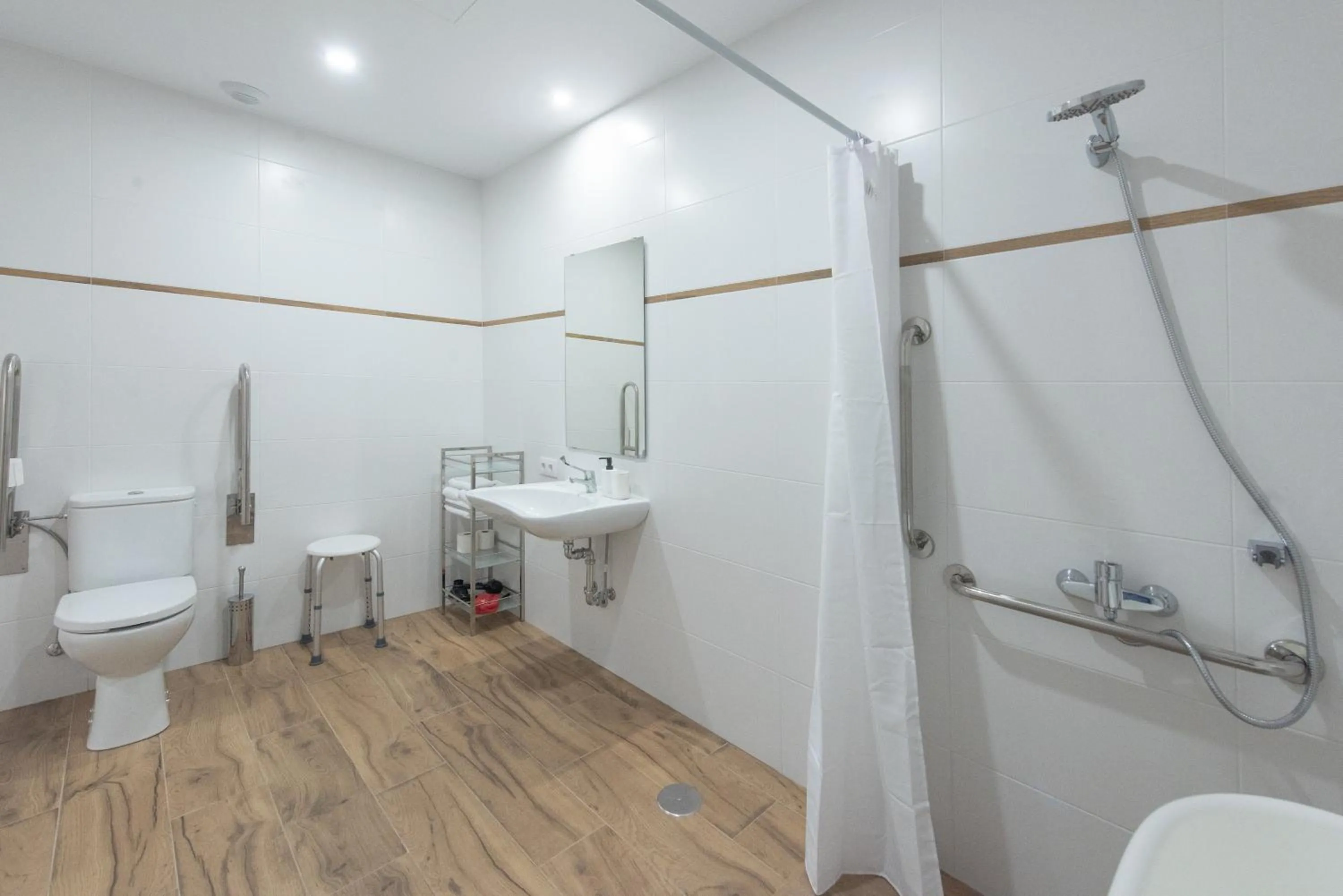 Bathroom in Apartamentos Santa María 15