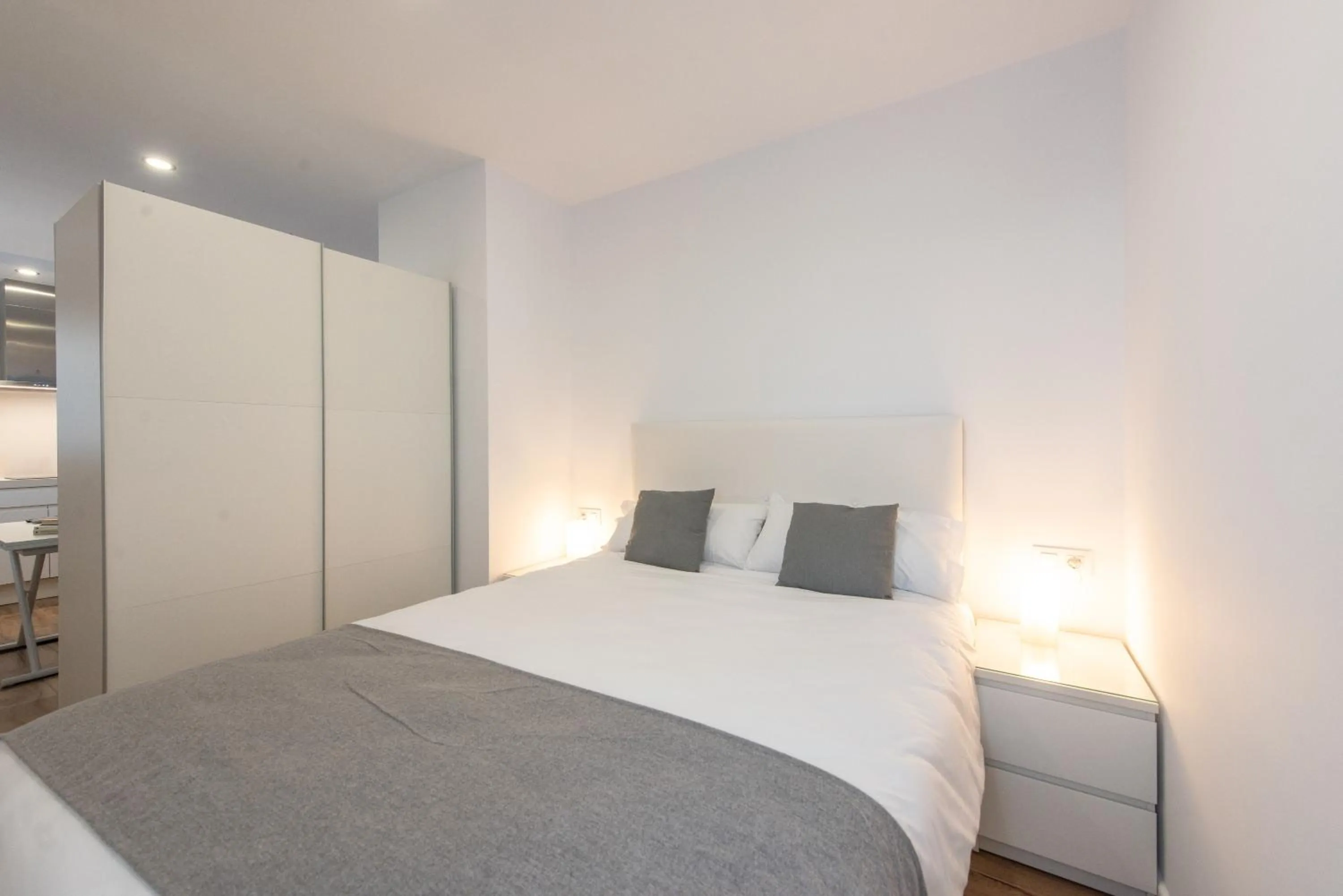 Bedroom, Bed in Apartamentos Santa María 15