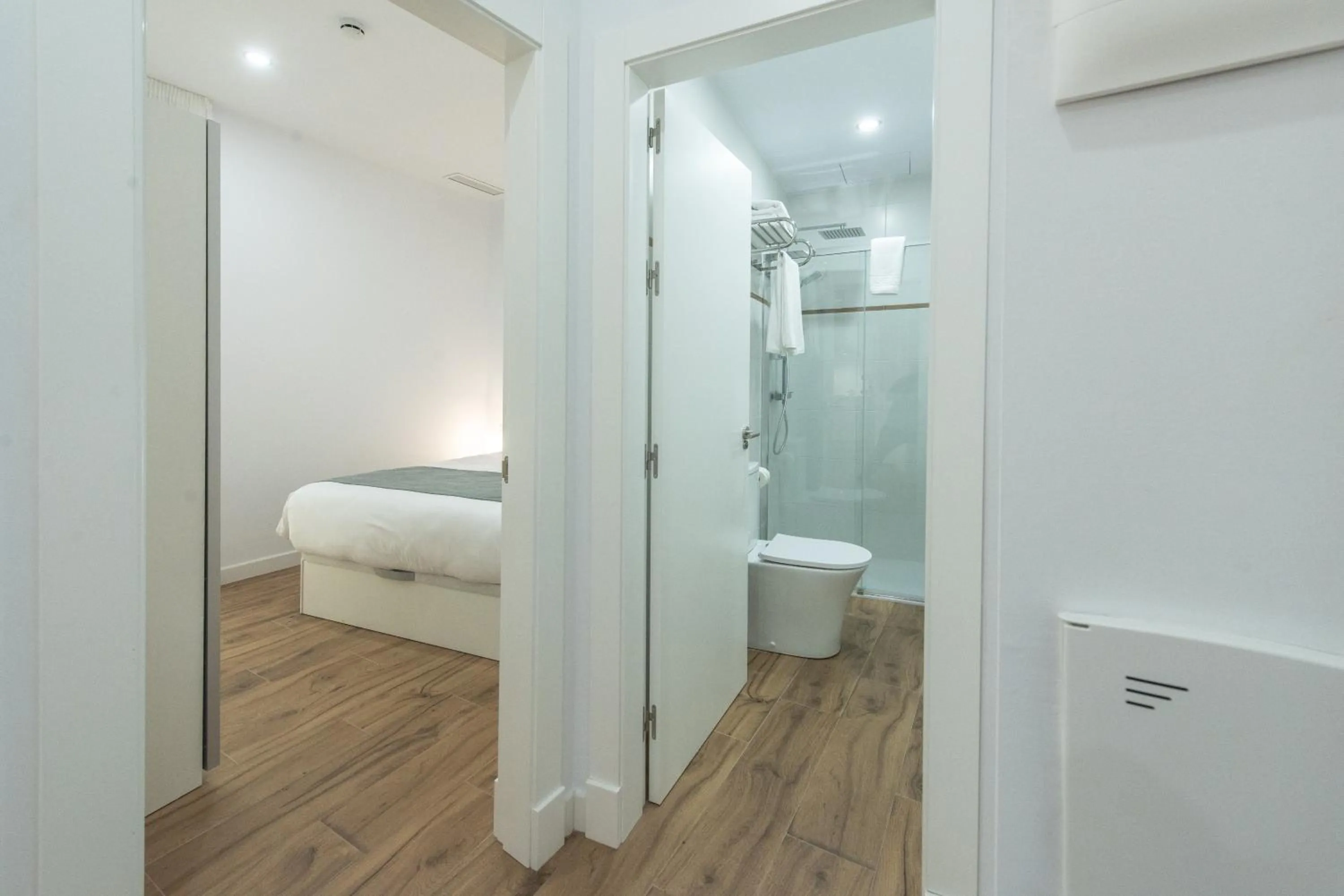 Bathroom in Apartamentos Santa María 15