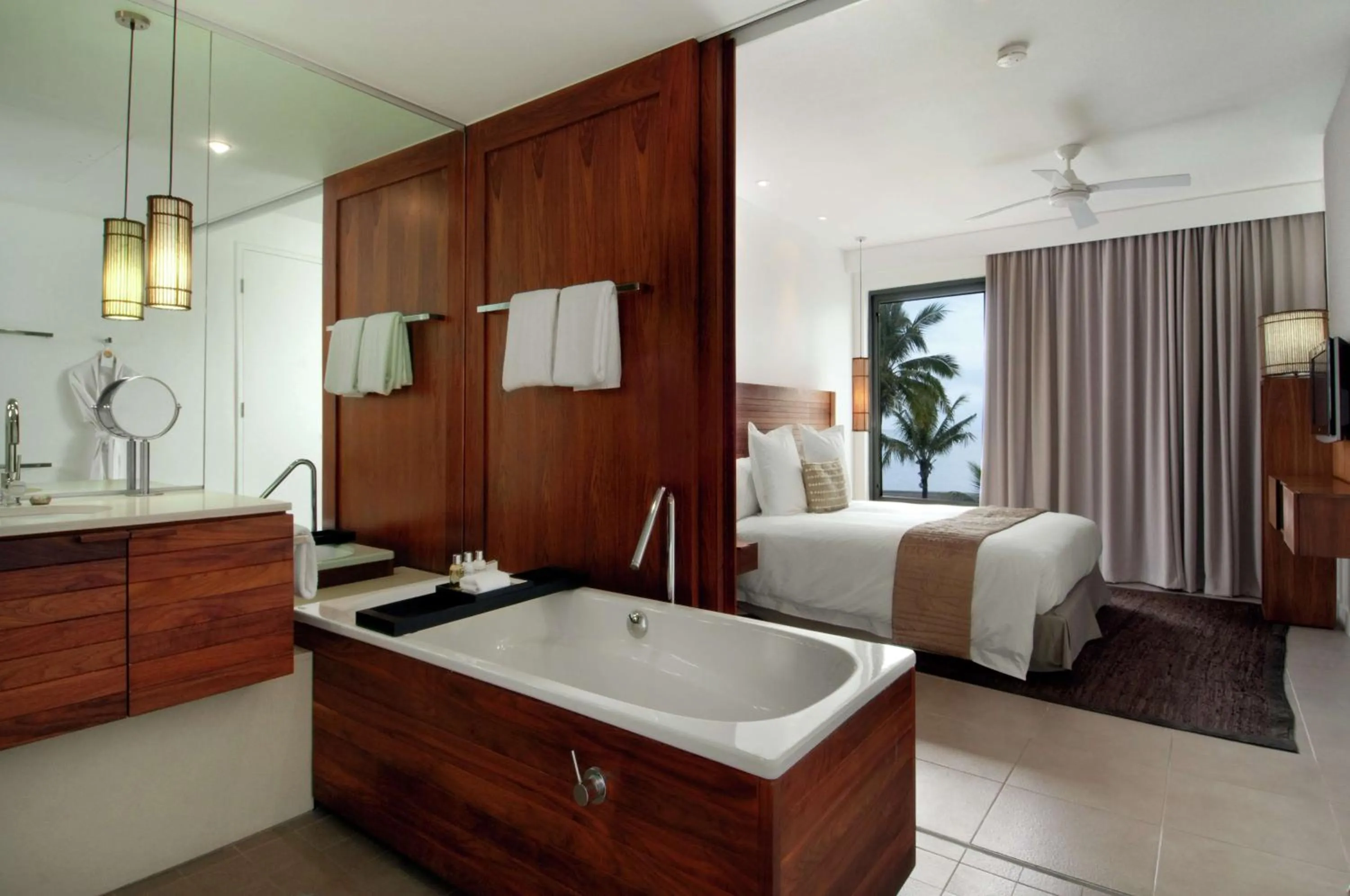Bed in Hilton Fiji Beach Resort and Spa
