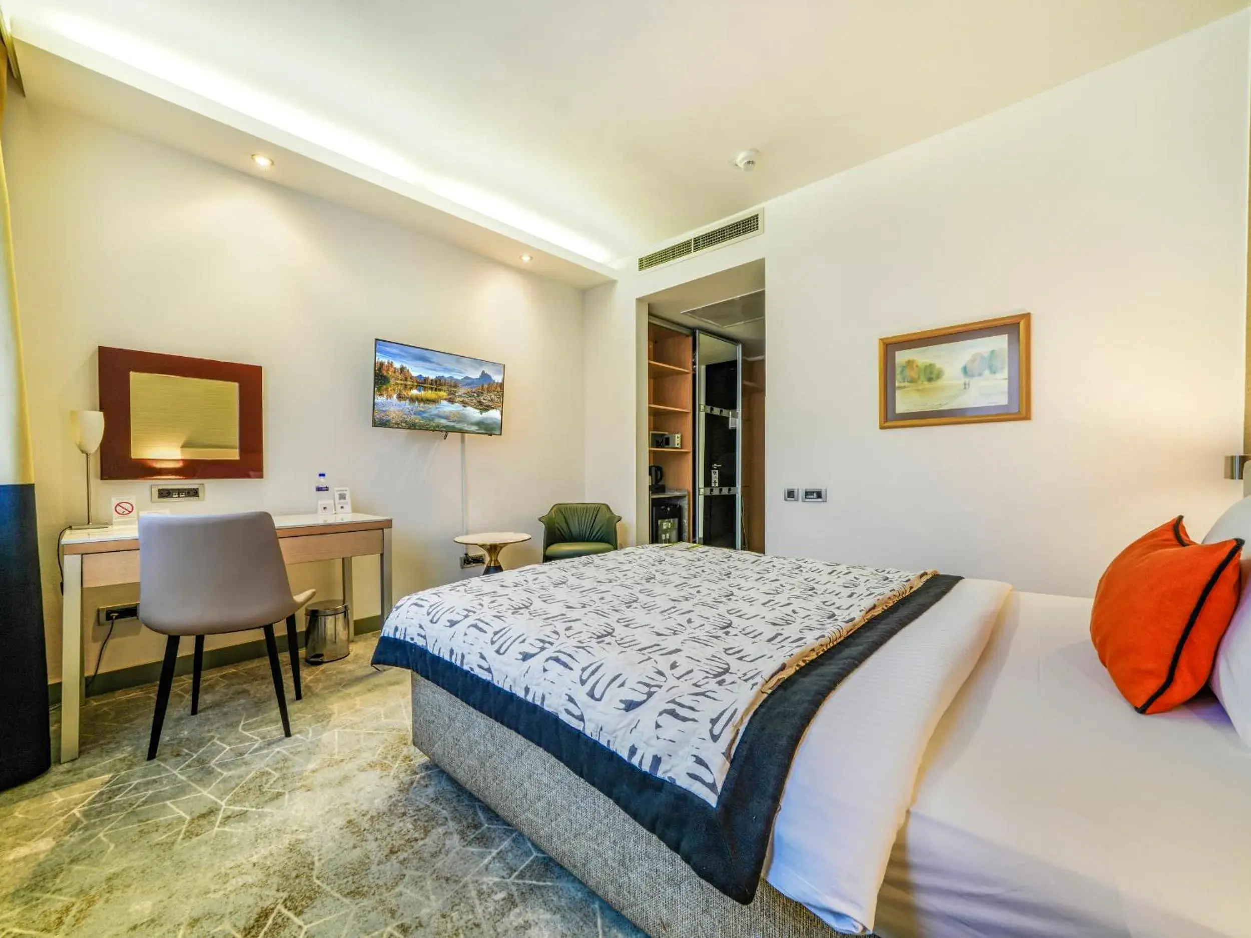 Bed in IN Hotel Beograd Bed in IN Hotel Beograd