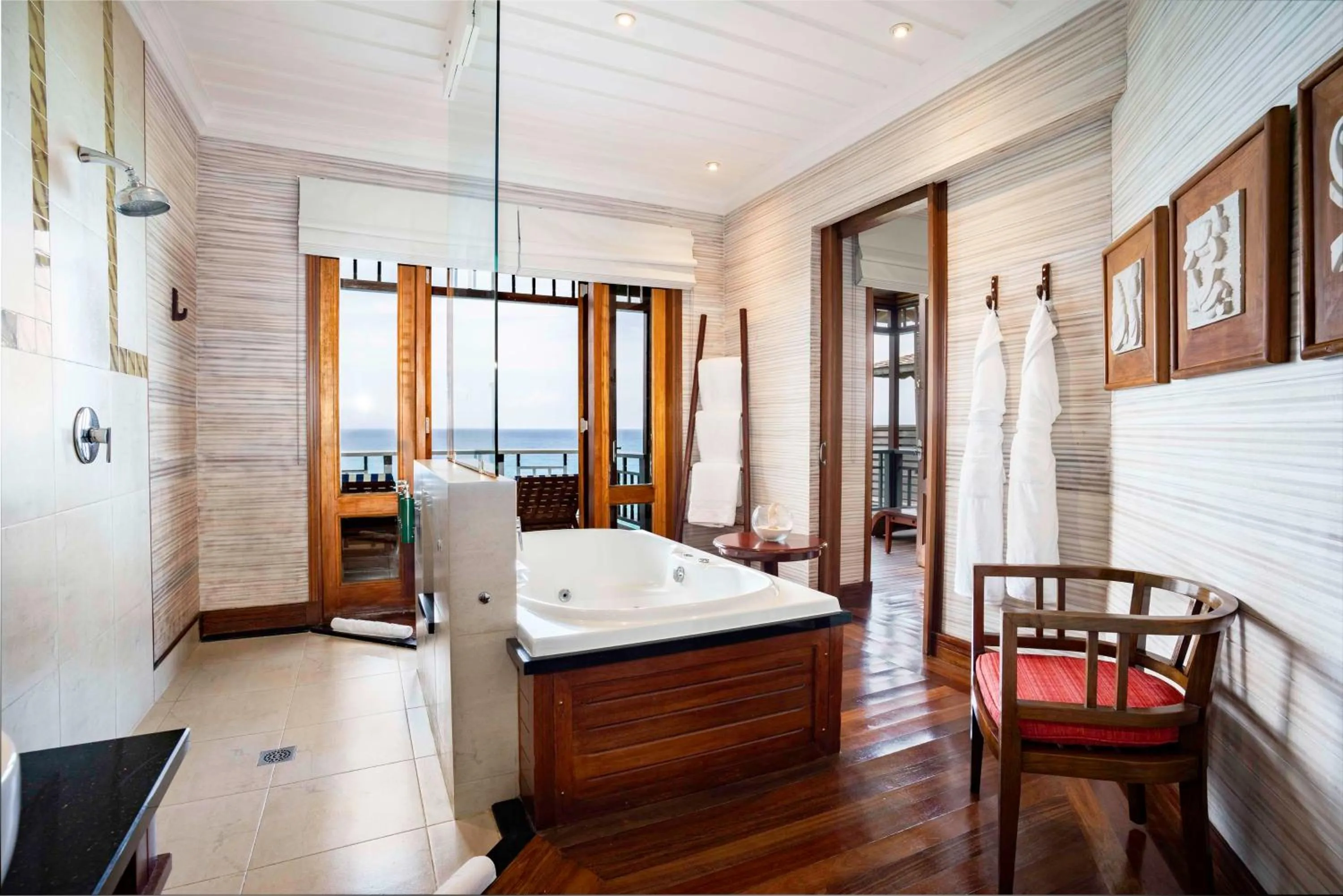Bathroom, Bed in Hilton Seychelles Northolme Resort & Spa