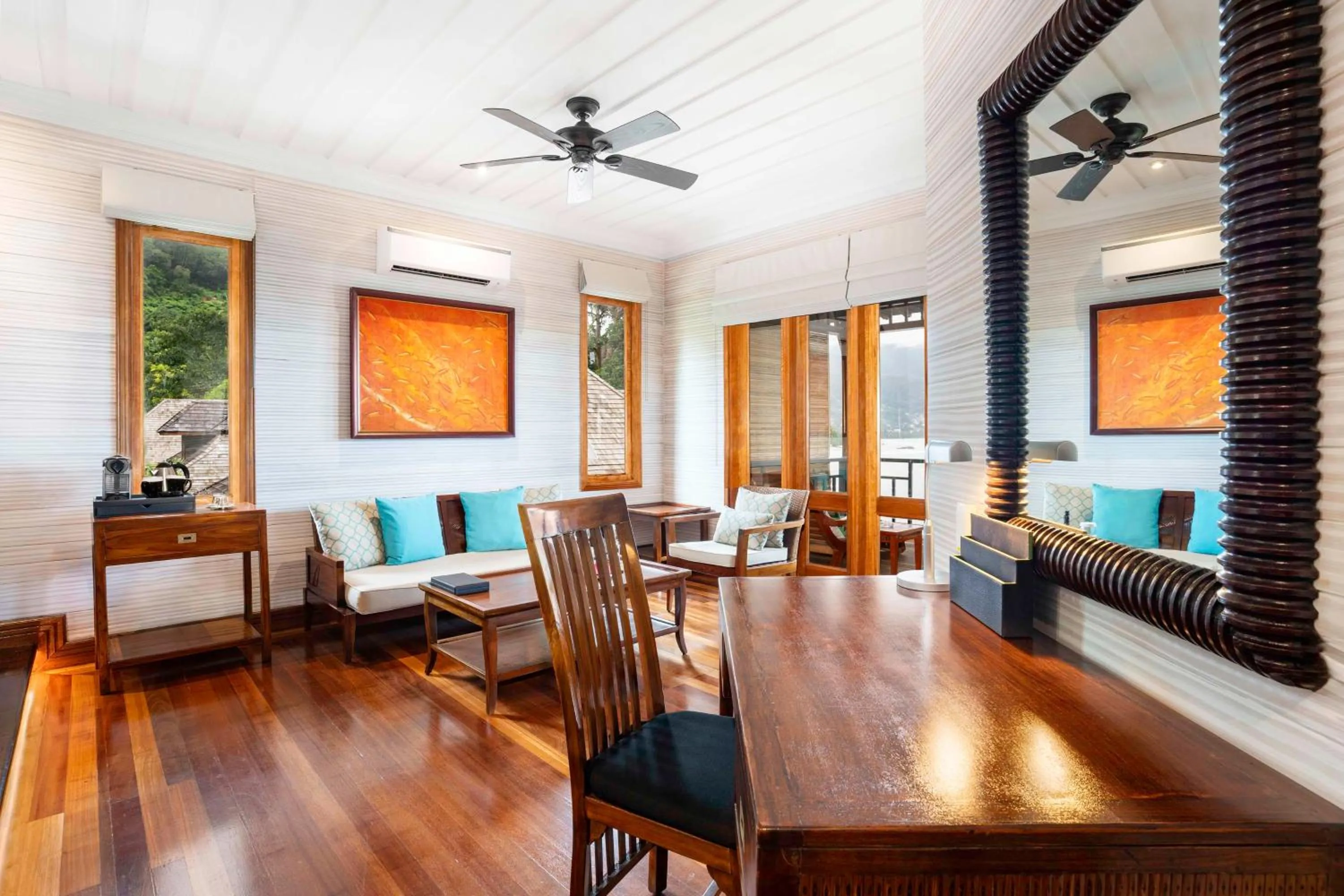 Living room in Hilton Seychelles Northolme Resort & Spa