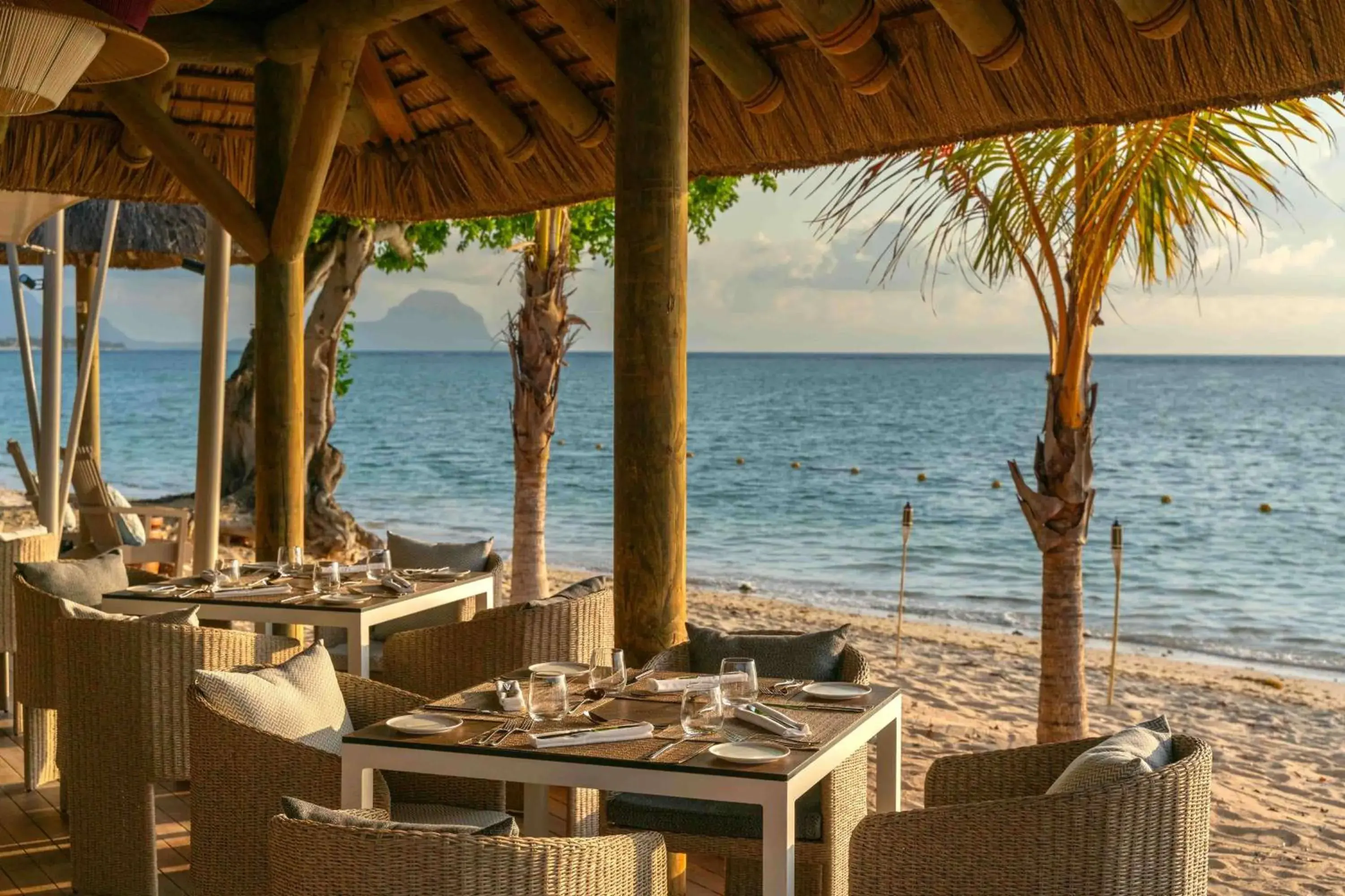 Restaurant/places to eat in Hilton Mauritius Resort & Spa Restaurant/places to eat in Hilton Mauritius Resort & Spa