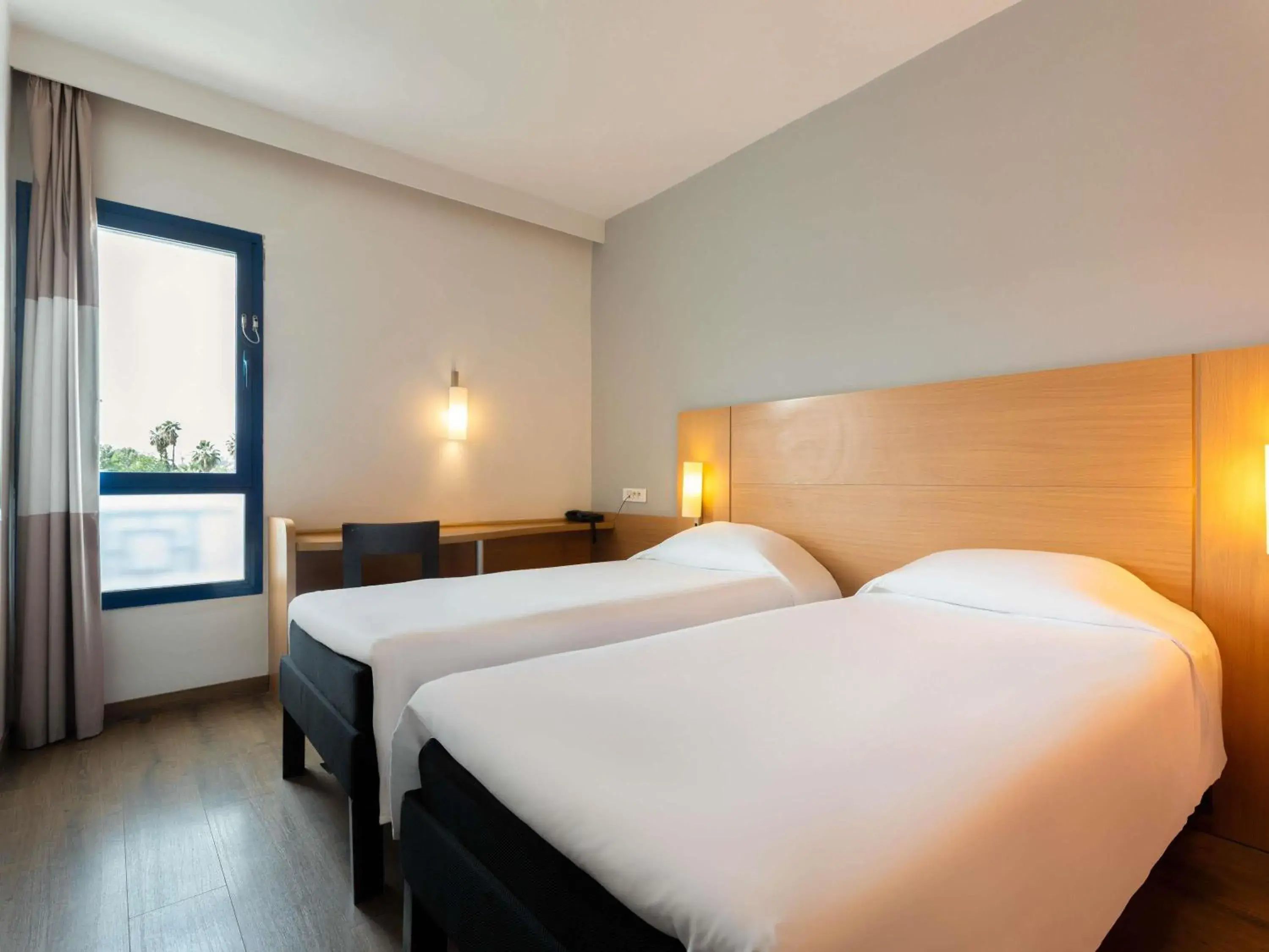 Bedroom, Bed in Ibis Fes Bedroom, Bed in Ibis Fes