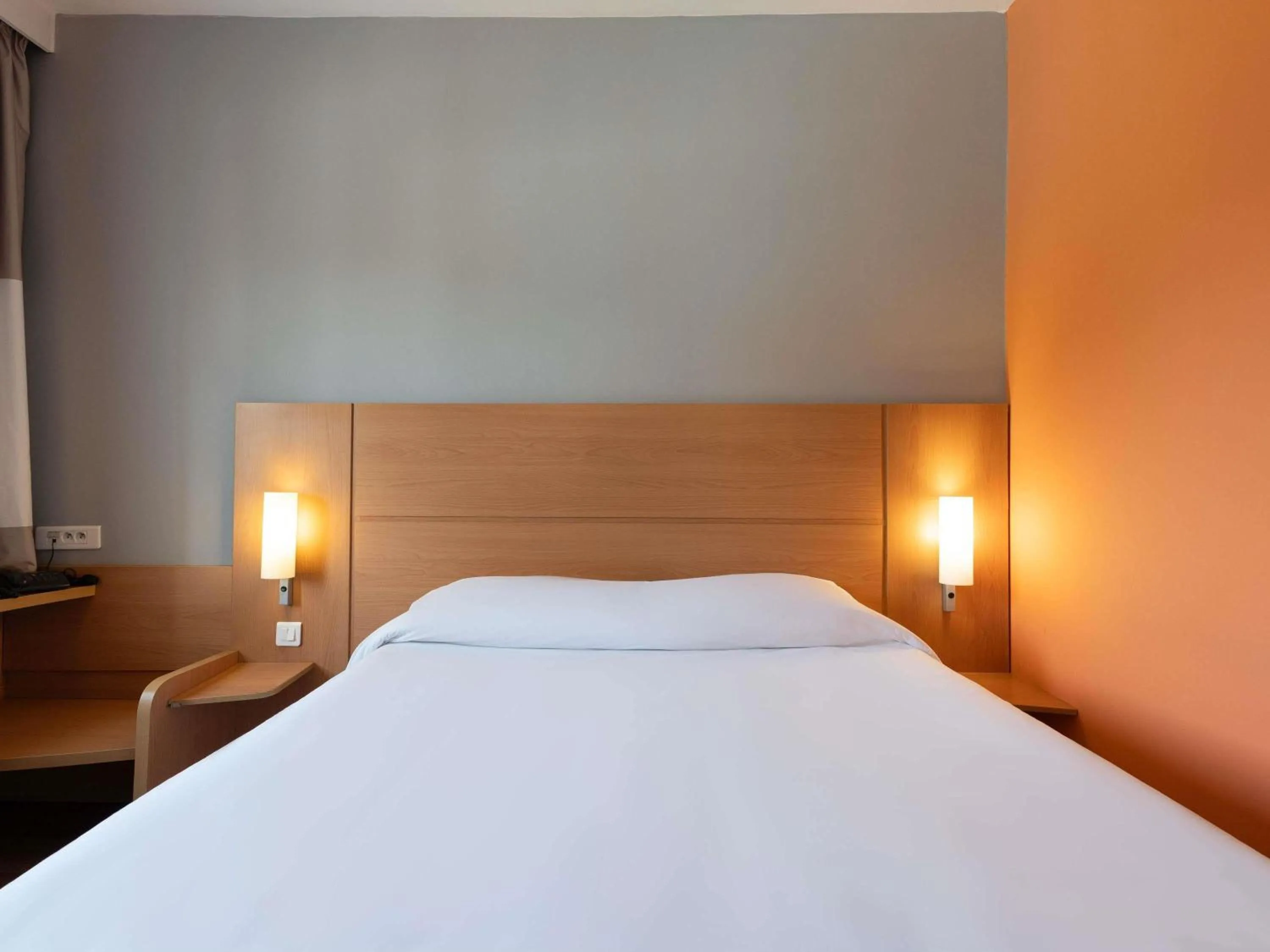 Bedroom, Bed in Ibis Fes