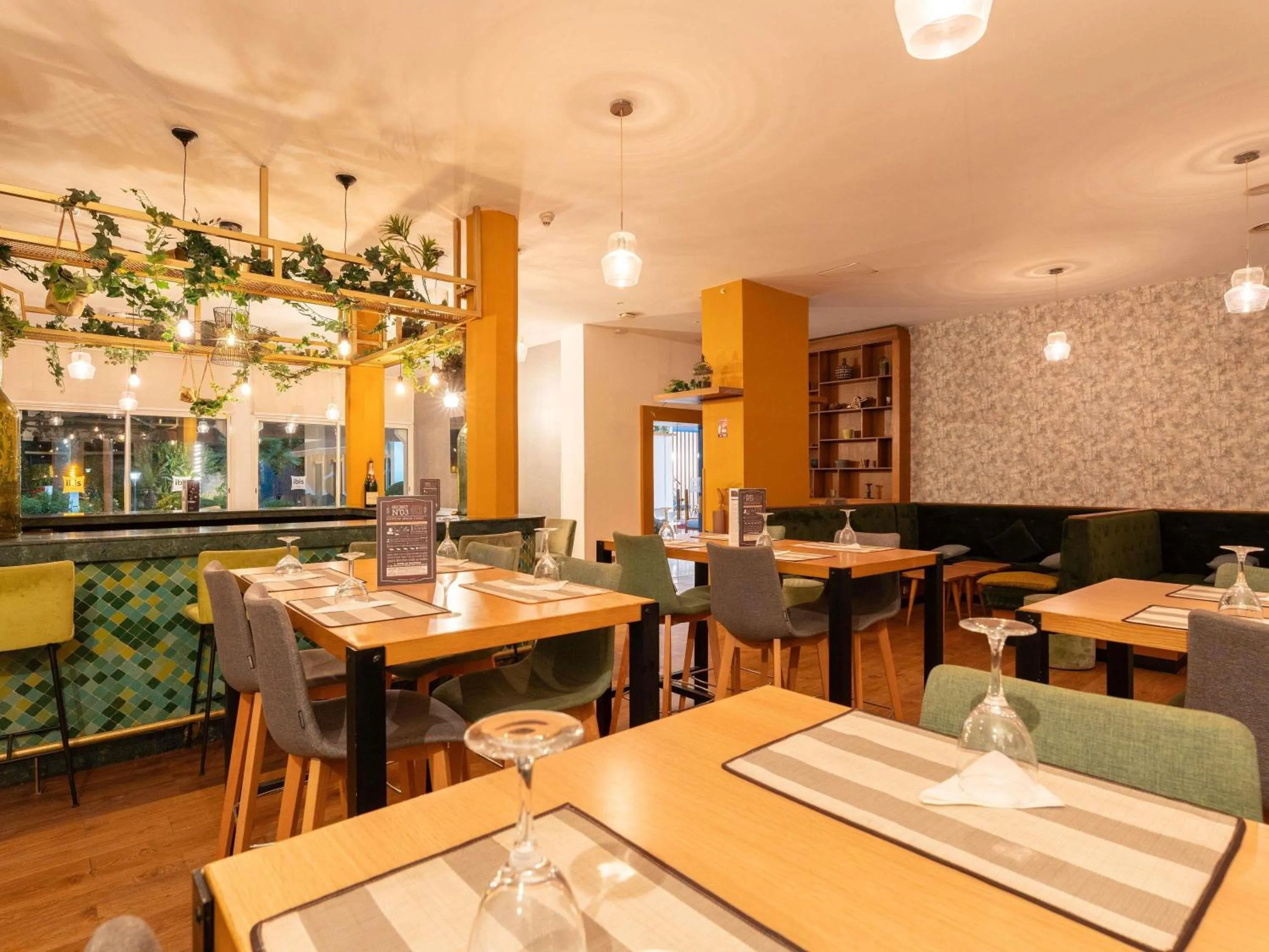 Lounge or bar in Ibis Fes