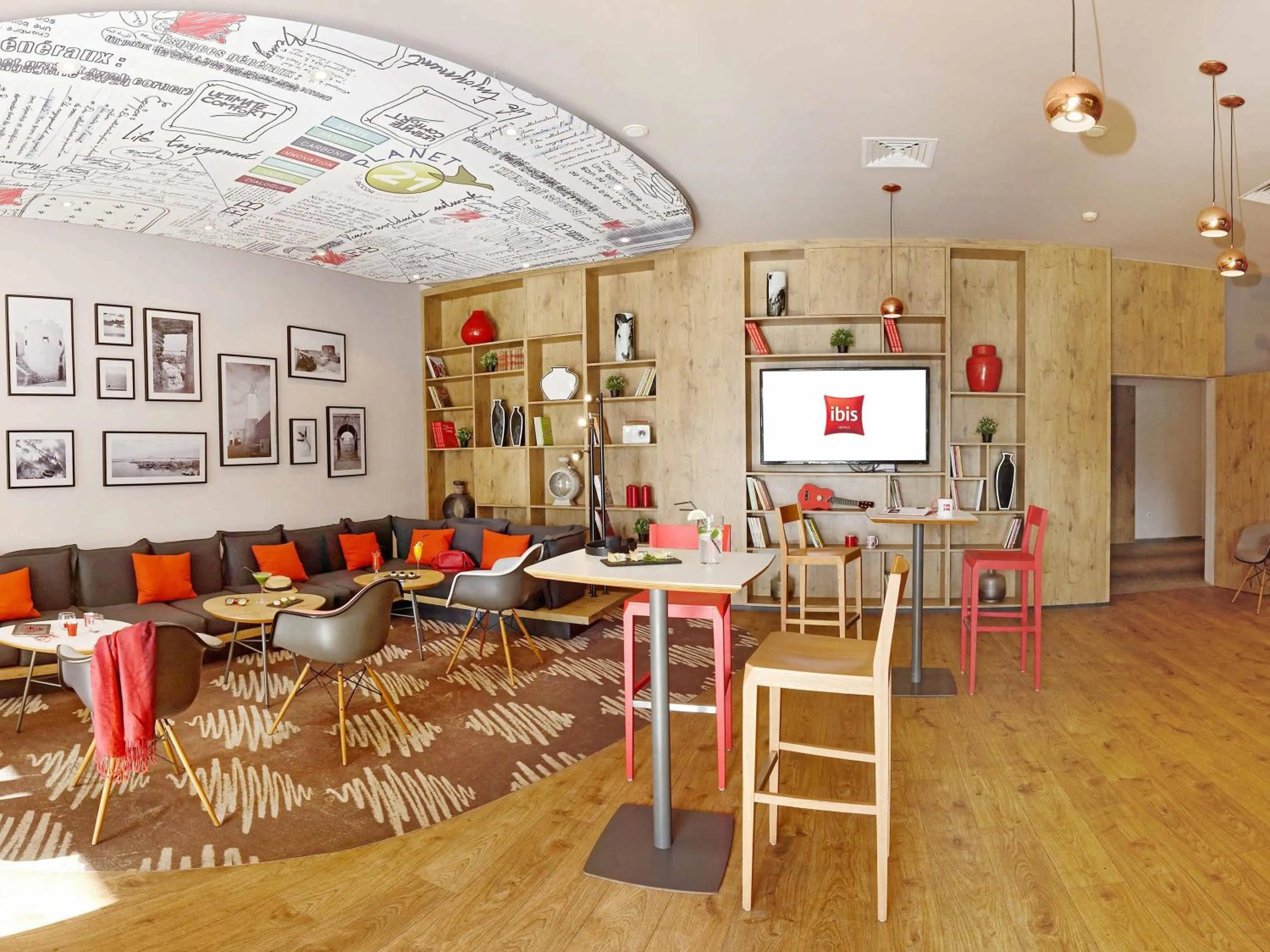 Lounge or bar in Ibis El Jadida