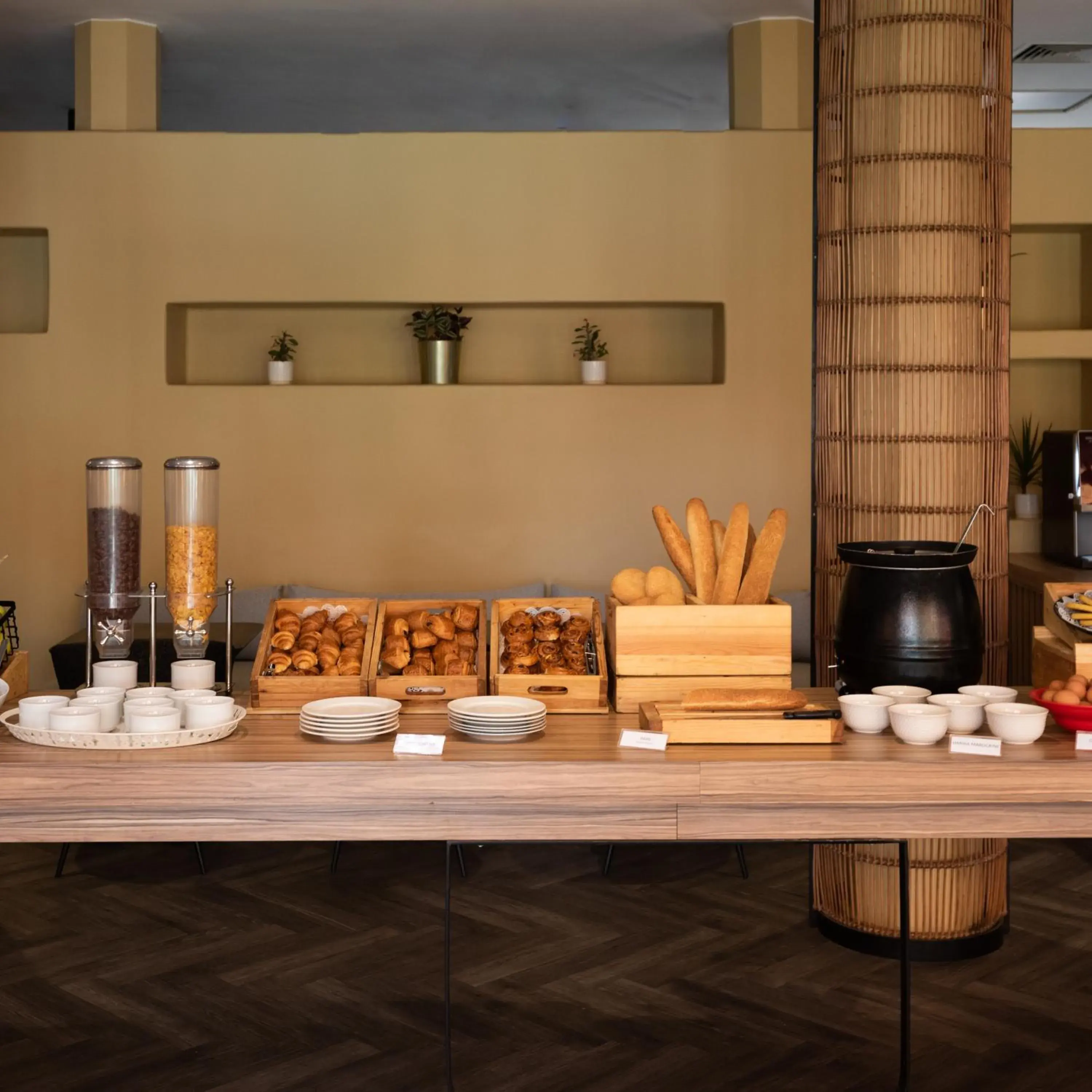 Restaurant/places to eat in Ibis Marrakech Centre Gare Restaurant/places to eat in Ibis Marrakech Centre Gare