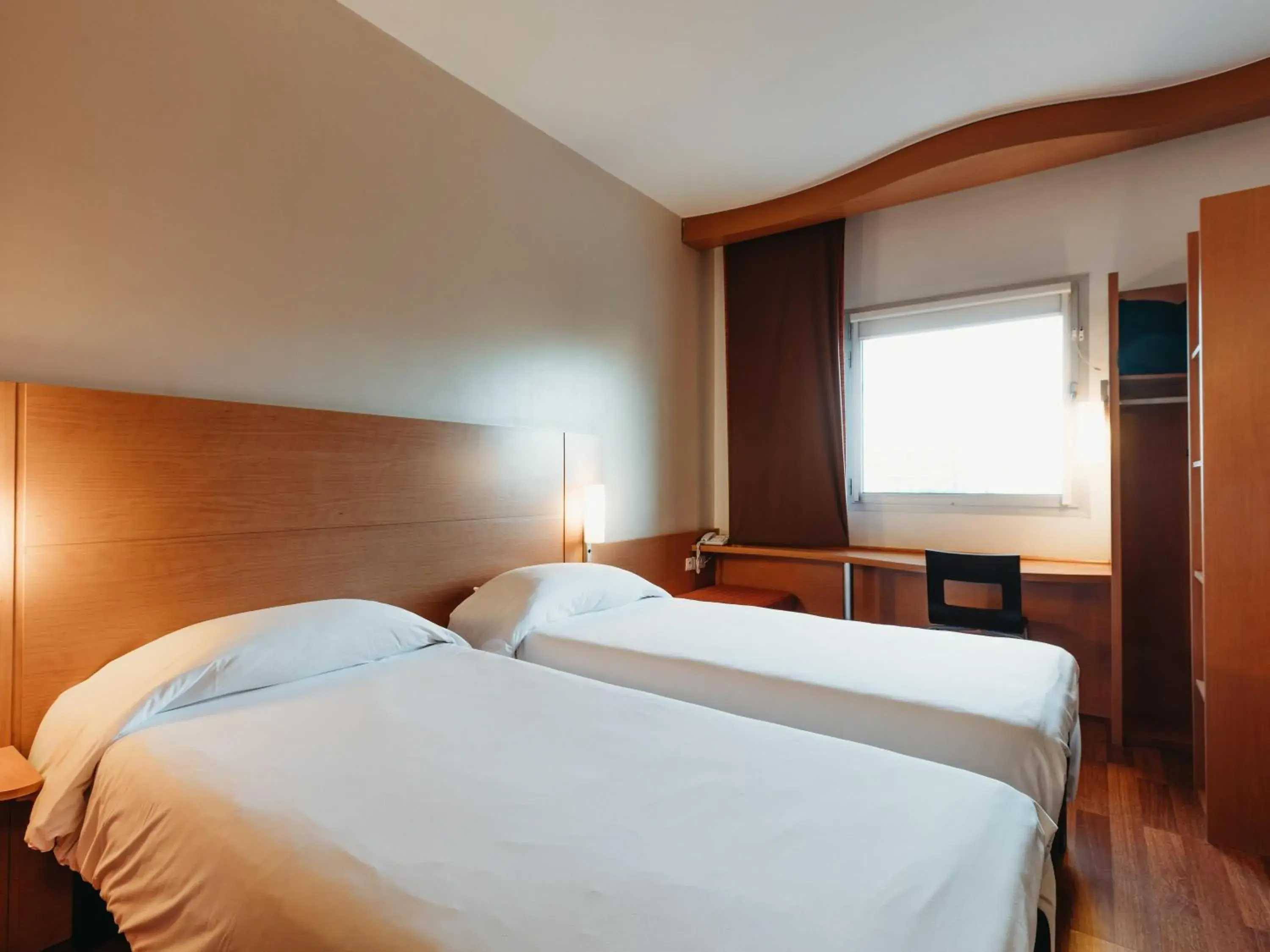 Bedroom, Bed in Ibis Marrakech Centre Gare Bedroom, Bed in Ibis Marrakech Centre Gare